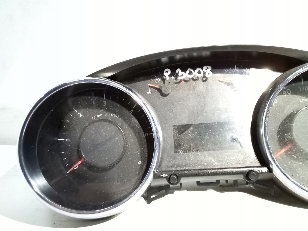 Peugeot 3008 and dials dials 9666174980