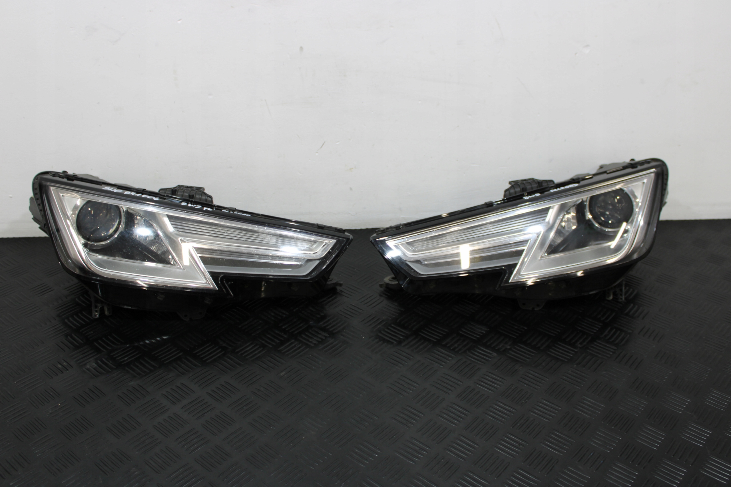 light lights front led 8W0941006 8W0941005 AUDI A4 B9 8W0 8W9 ALLROAD