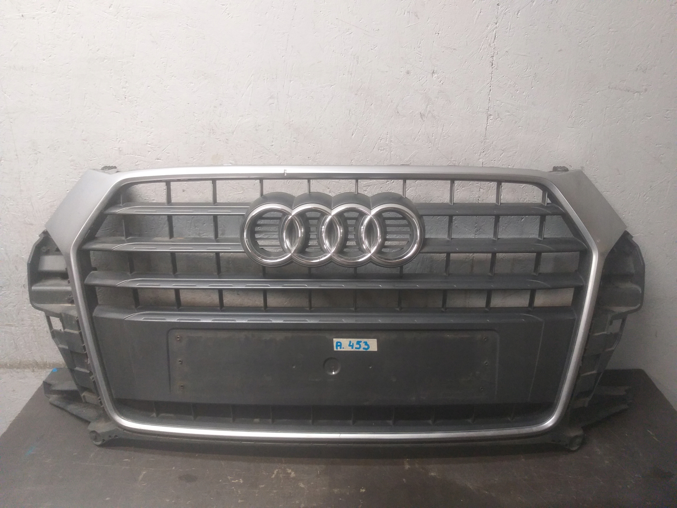 Grille AUDI Q3 LIFT 8U 8U0853653