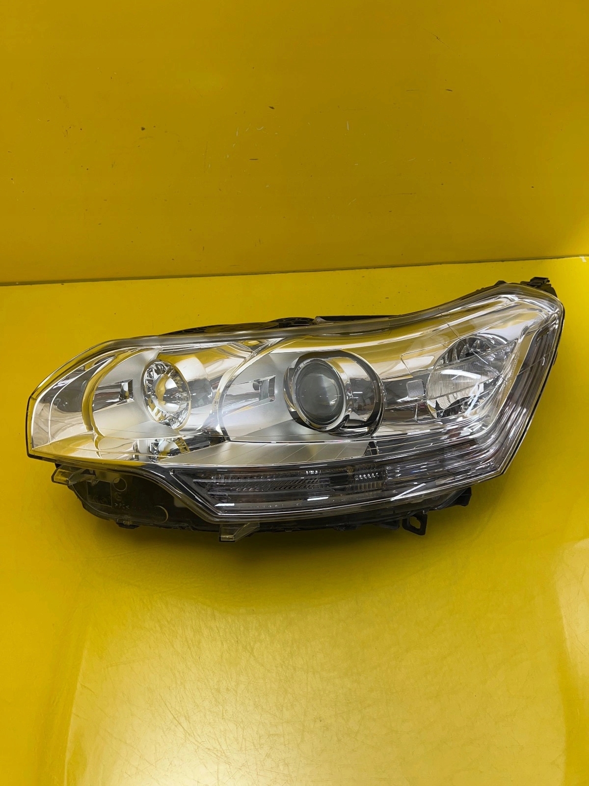 light left Citroen C5 III X7 08- Xenon 9689037880