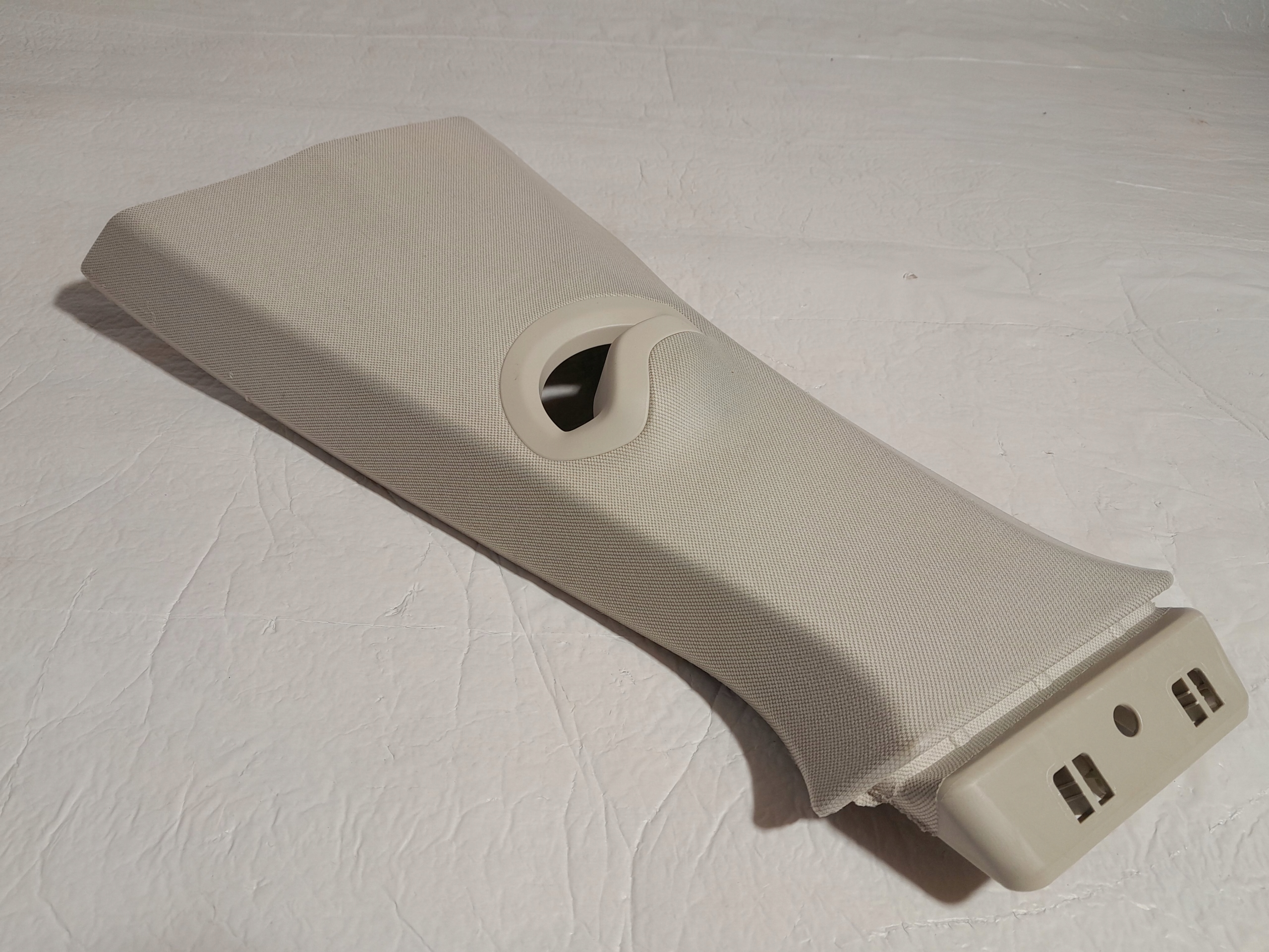 BMW X7 G07 40i cover side SLUPKA B left 9418813