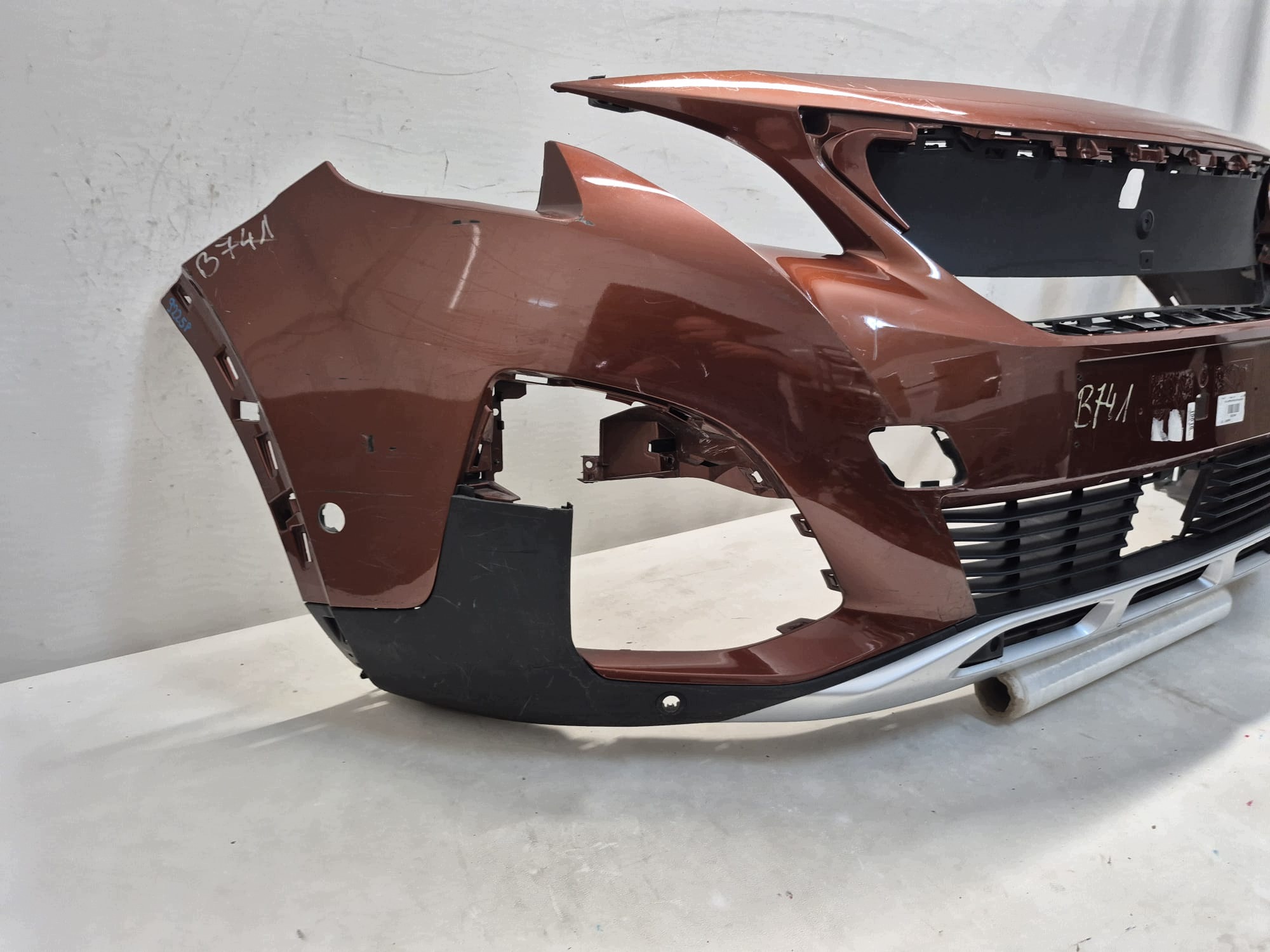 PEUGEOT 3008 5008 II 2 16- bumper front front PDC 9815499077