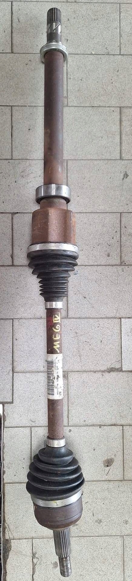 semi-axis front right side Renault Megane IV 391005002R 1.2 TCE as new