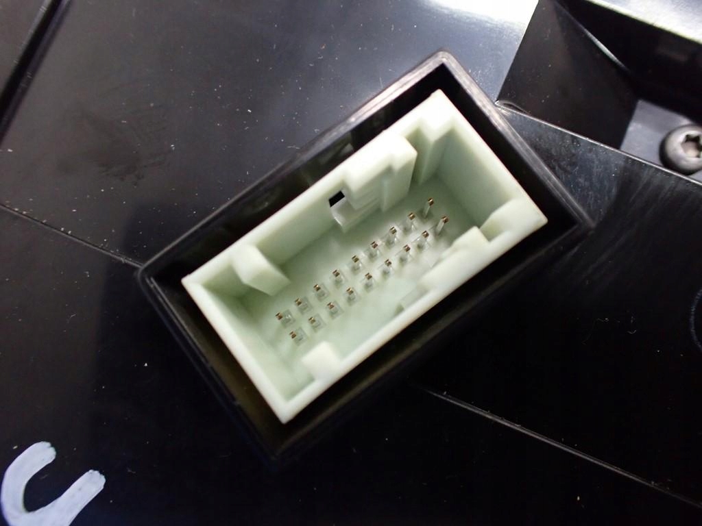 спидометр для opel VIVARO C JUMPY III PROACE EXPERT 19r