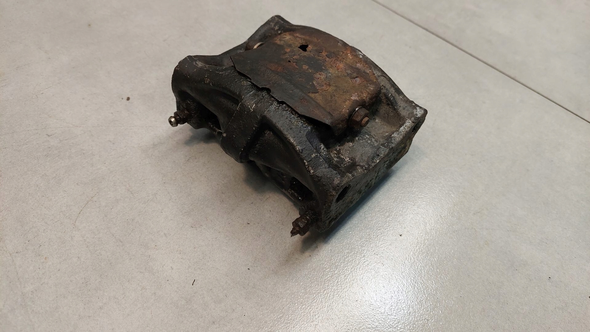 caliper brake left rear part XANTIA II 2.0 HDI