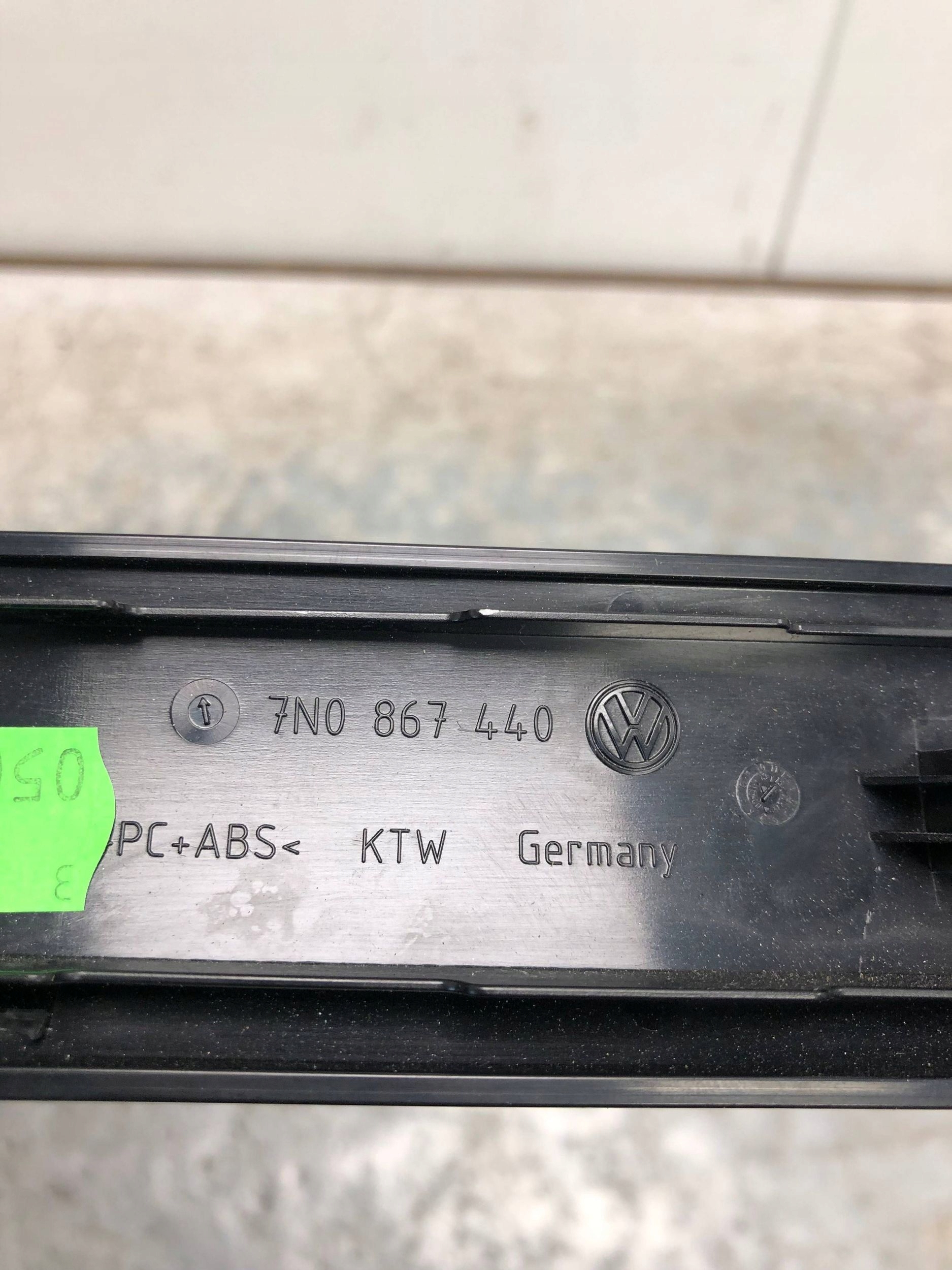 moulding DEKOR door right front VW SHARAN 7N0867440