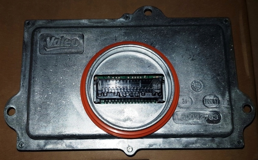 MODUŁ REFLEKTORA LEWY PEUGEOT 508 II 1638037080 Producent części Groupe PSA