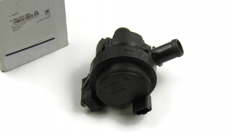 0 392 - ДОПОЛНИТЕЛЬНЫЙ ВОДЯНОЙ НАСОС RENAULT 1.6-2. 3 DCI BOSCH