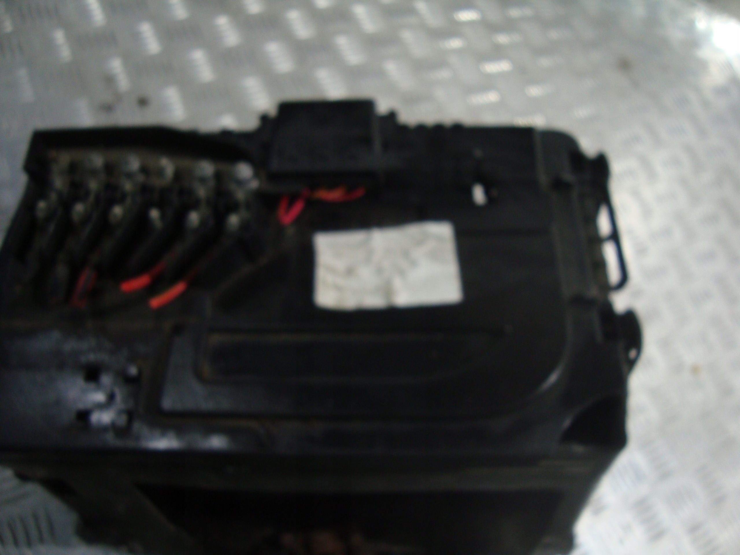 OBUDOWA AKUMULATORA 1,2 BEN VW POLO 9N 01- POZNAŃ Wersja Europejska