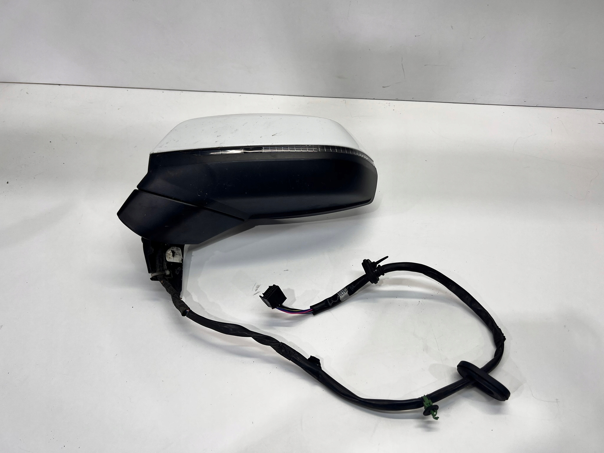 mirror left EL. SKL. AUDI Q5 FY 80B857409E 10 PIN EU LY9C