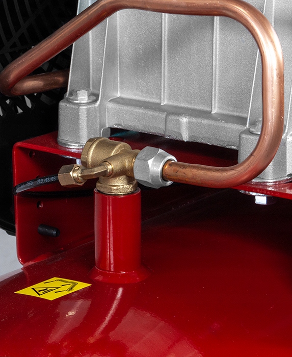 Kompresor Sprężarka 270L KK 690/270 14 BAR Kupczyk Ciśnienie maksymalne 14 bar