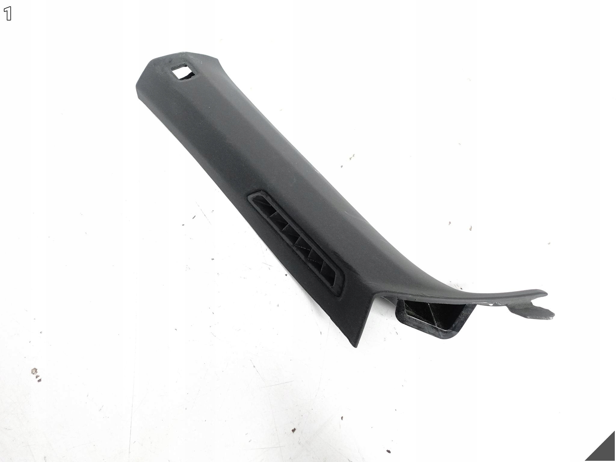 BMW M8 F91 8 G14 CABRIO M-POWER 19- side pillar A + grid left leather