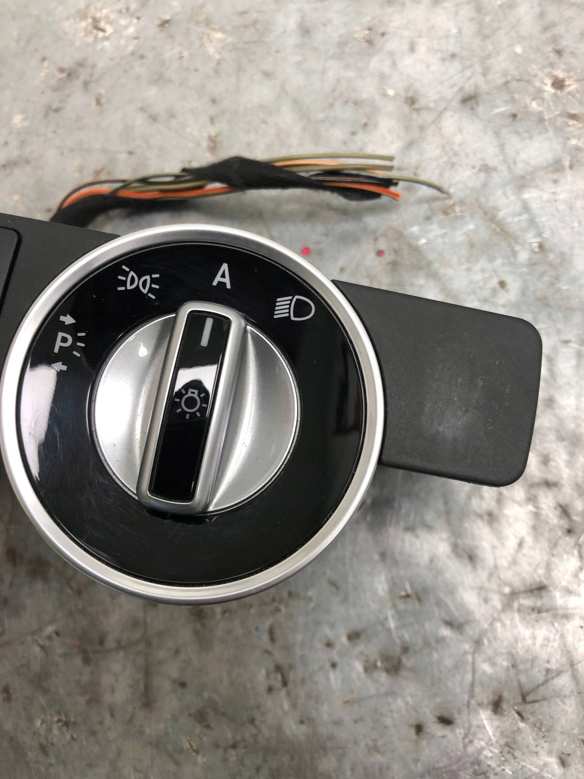 light switch MERCEDES W204 A2129056800