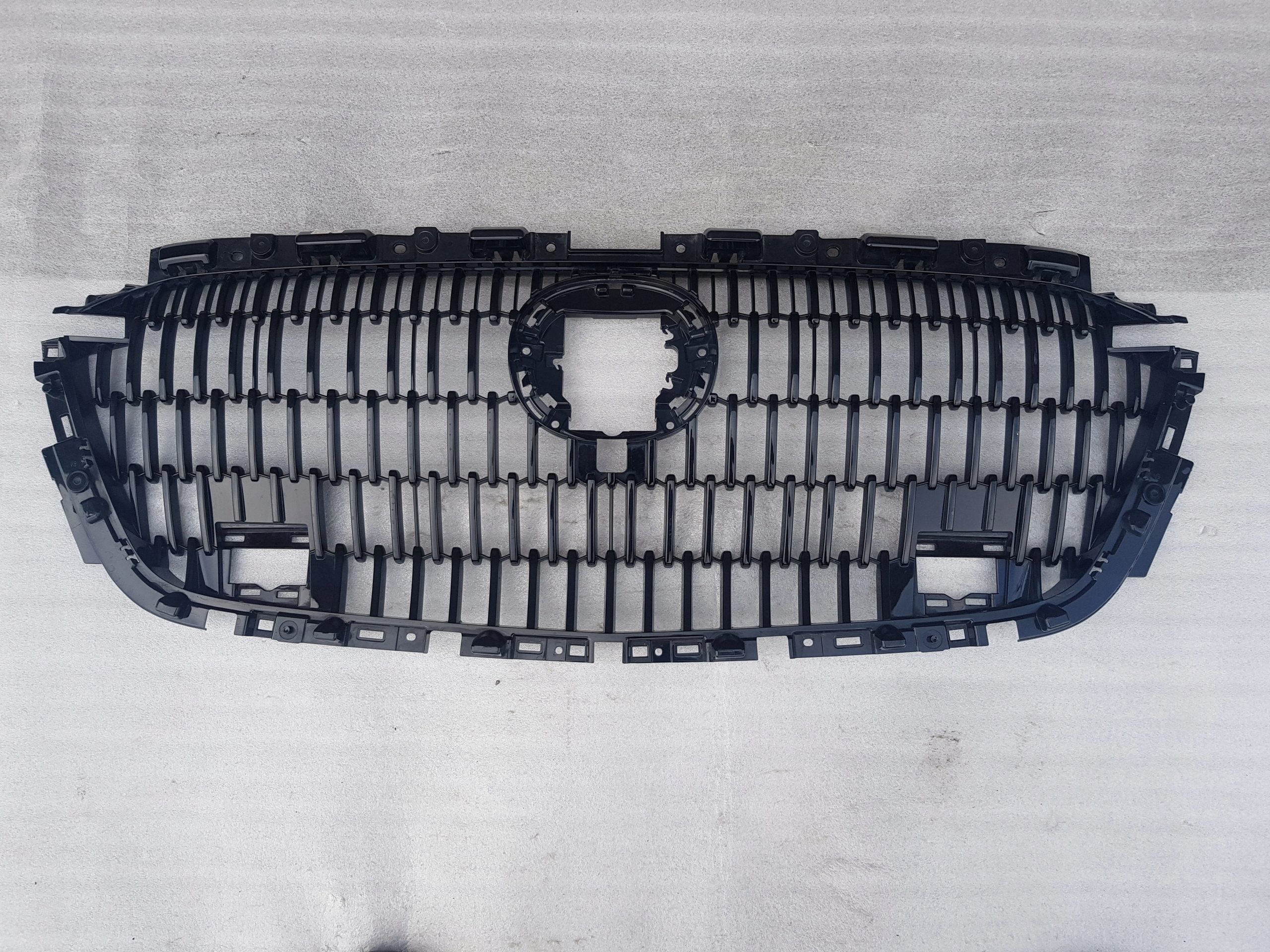 mazda CX90 CX- 90 KR9P-50711 решетка радиатора перед оригинал