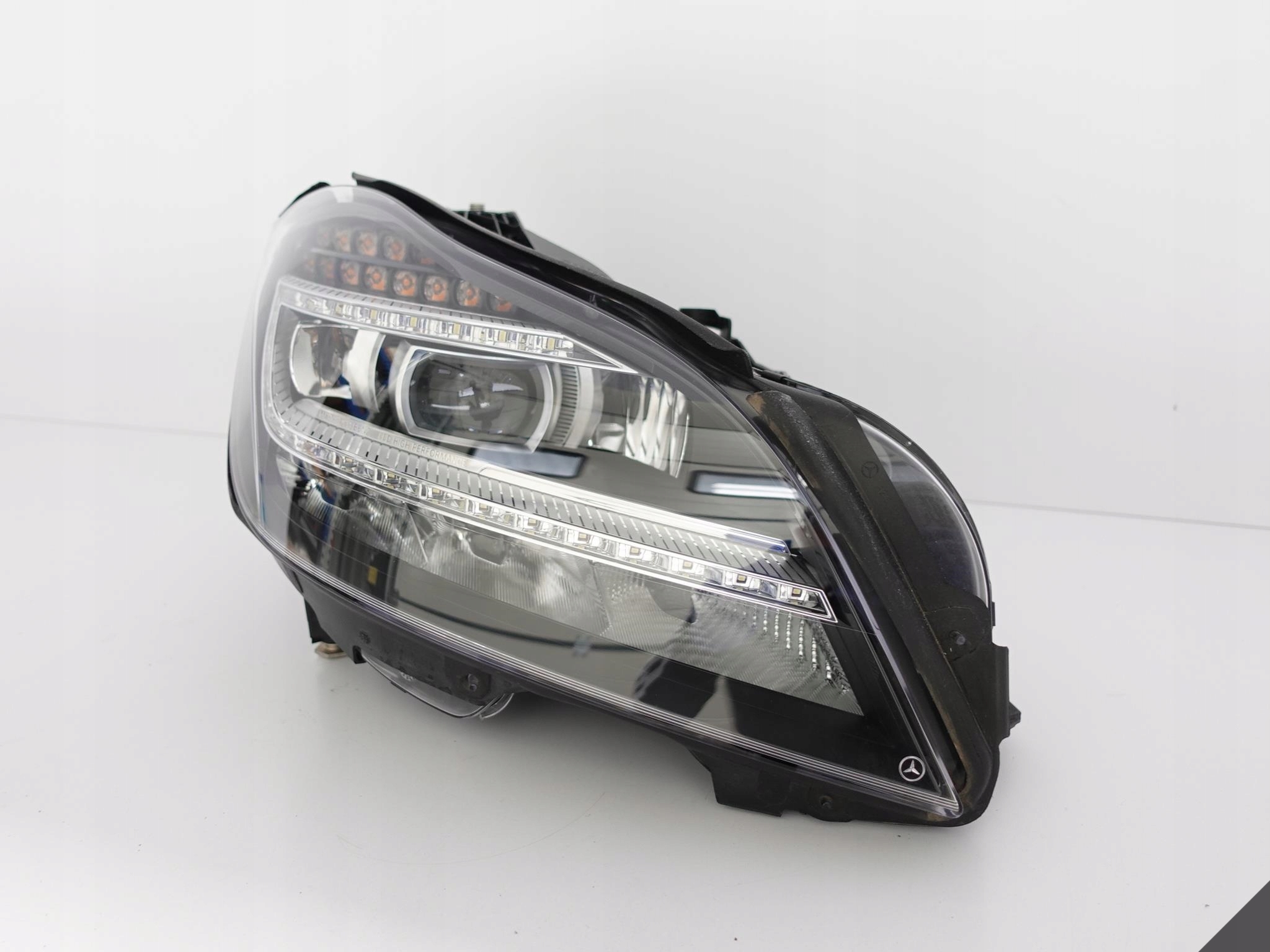 MERC CLS C218 FULL LED HIGH PERFORMANCE KOMPLETNA Producent części Mercedes-Benz OE