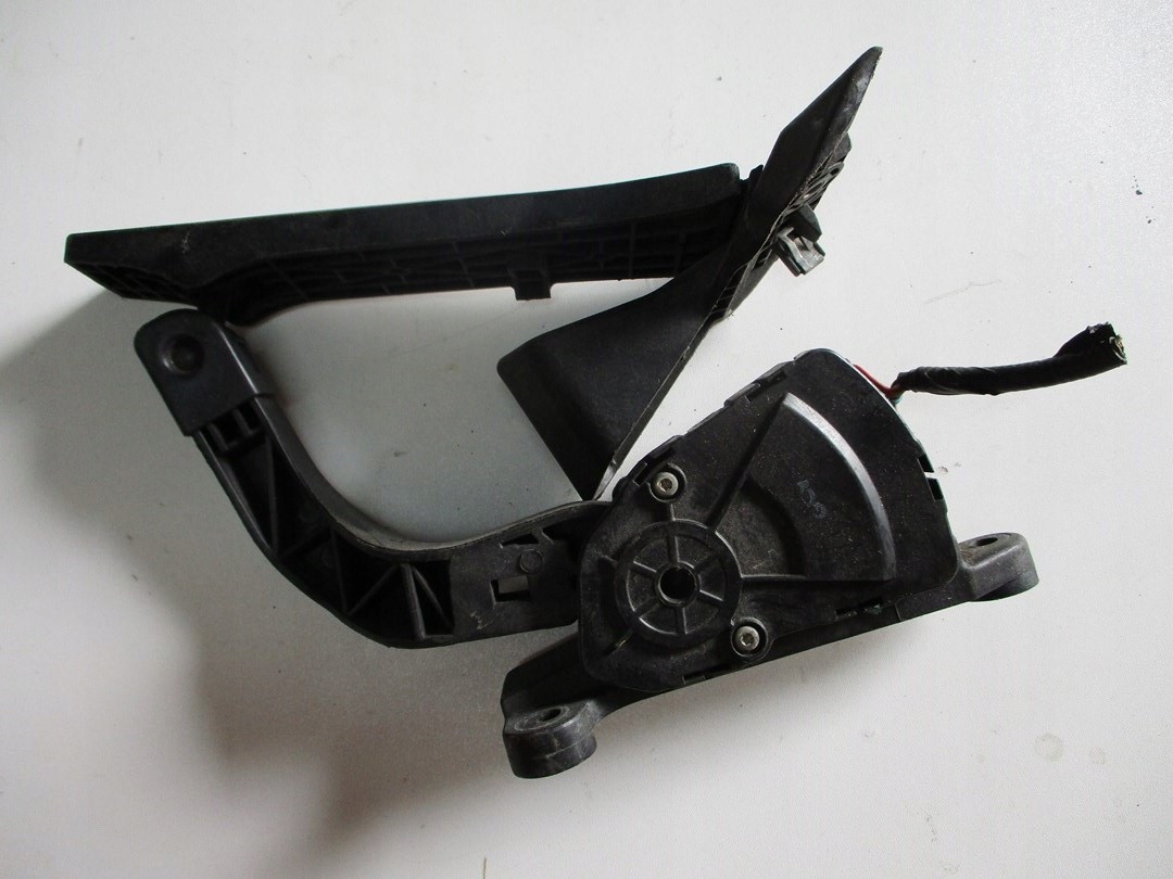 accelerator pedal KIA HYUYNDAI GD41943B-2S000