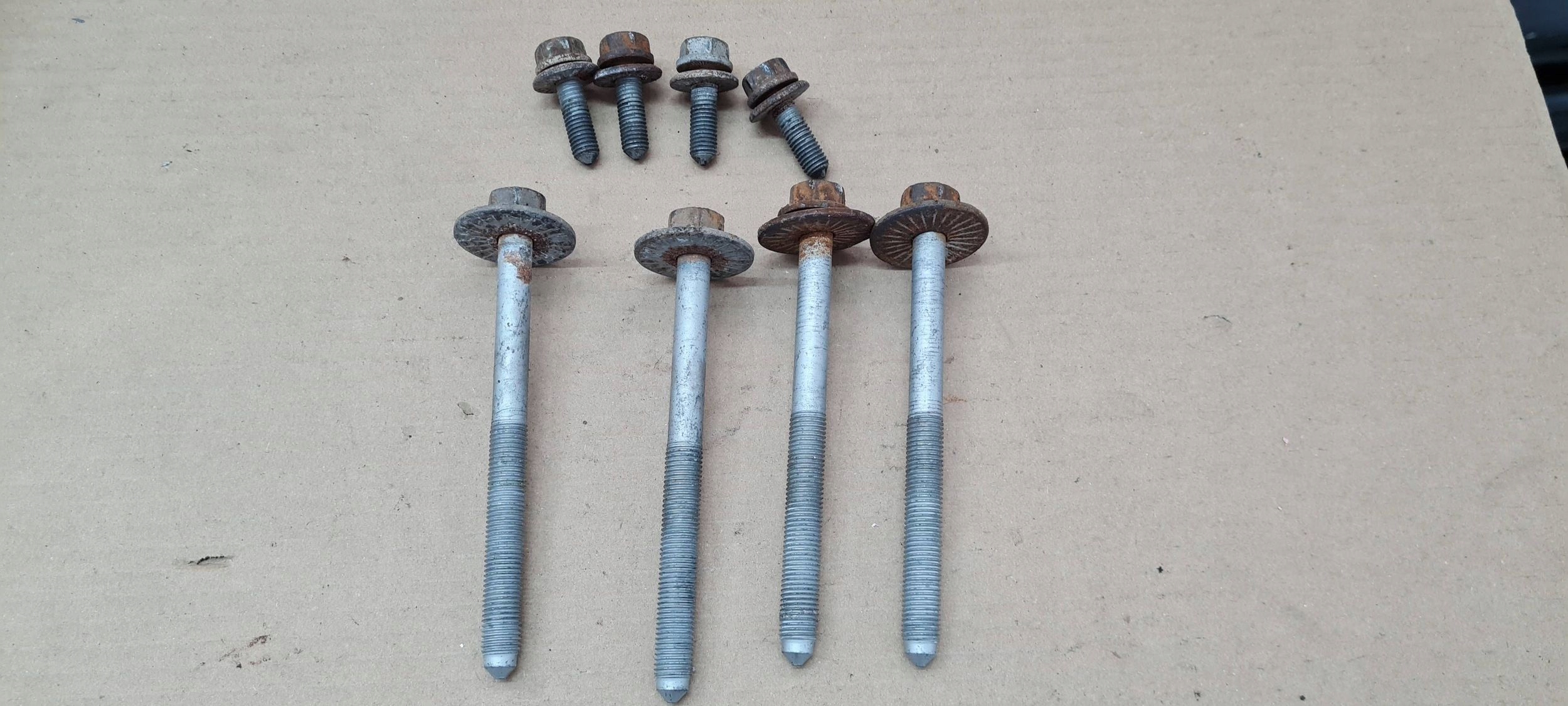 A5 8T S5 screws springing siders SANEK KOLYSKI rear part A4 B8 QUATTRO