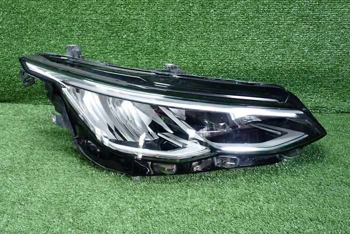 VW GOLF VIII LED 19- reflektor rechts Licht rechts