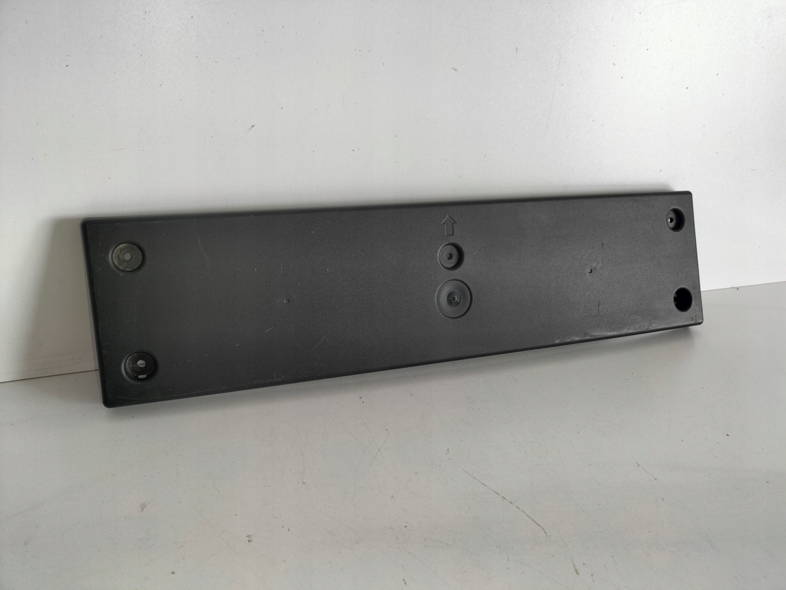 pad below tablice registration front KIA X-CEED XCEED II 26