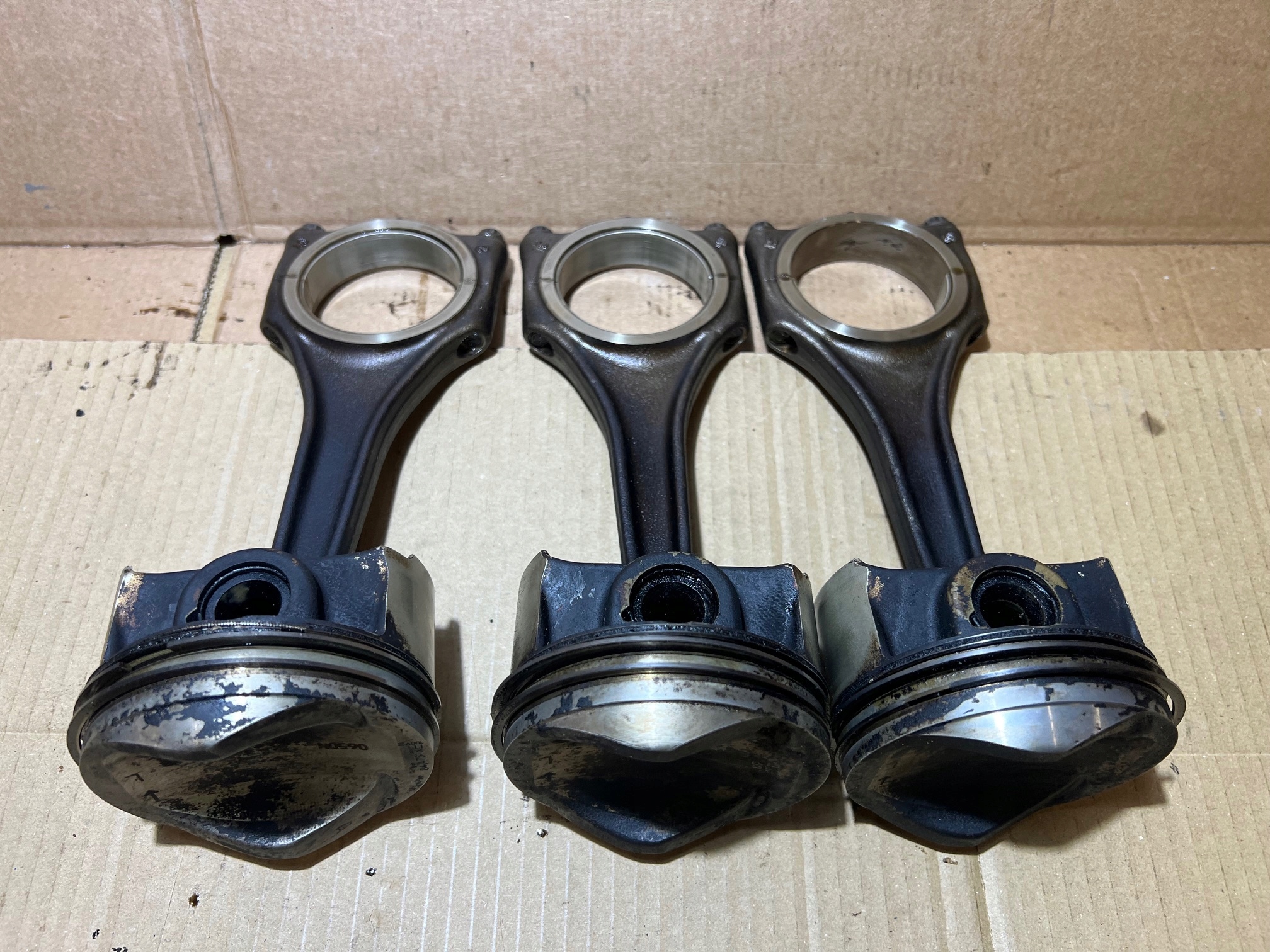 AUDI A8 D4 3.0 TFSI left piston connecting rod R6EH