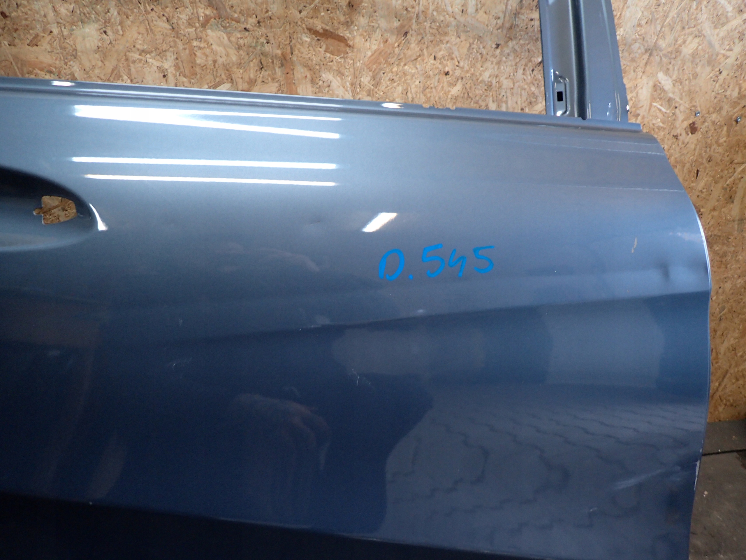 DRZWI TYŁ PRAWE MERCEDES B KLASA W246 Producent części Mercedes-Benz OE