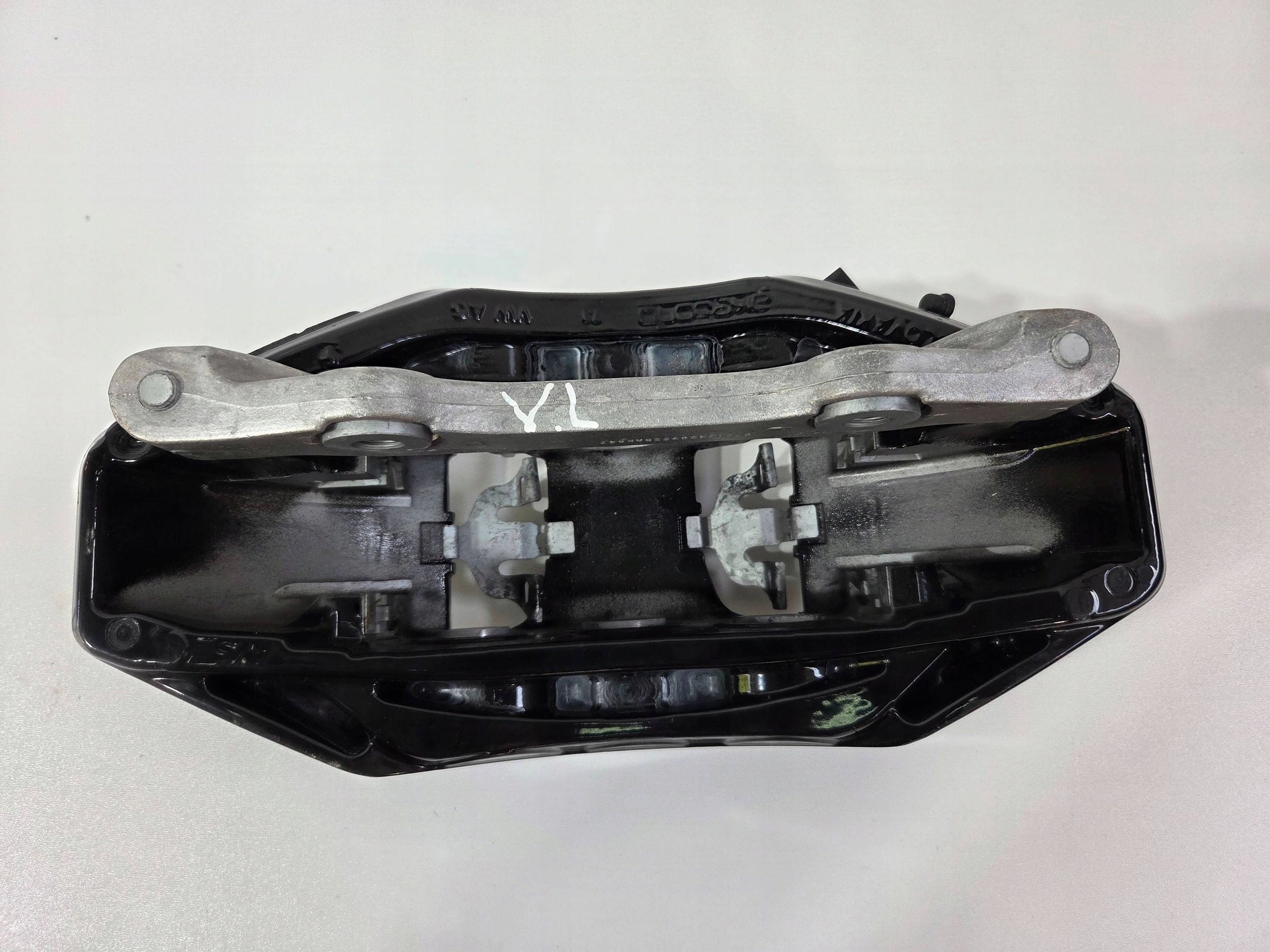 Audi RS4 B9 caliper brake front left 8W0615105GE (B694)