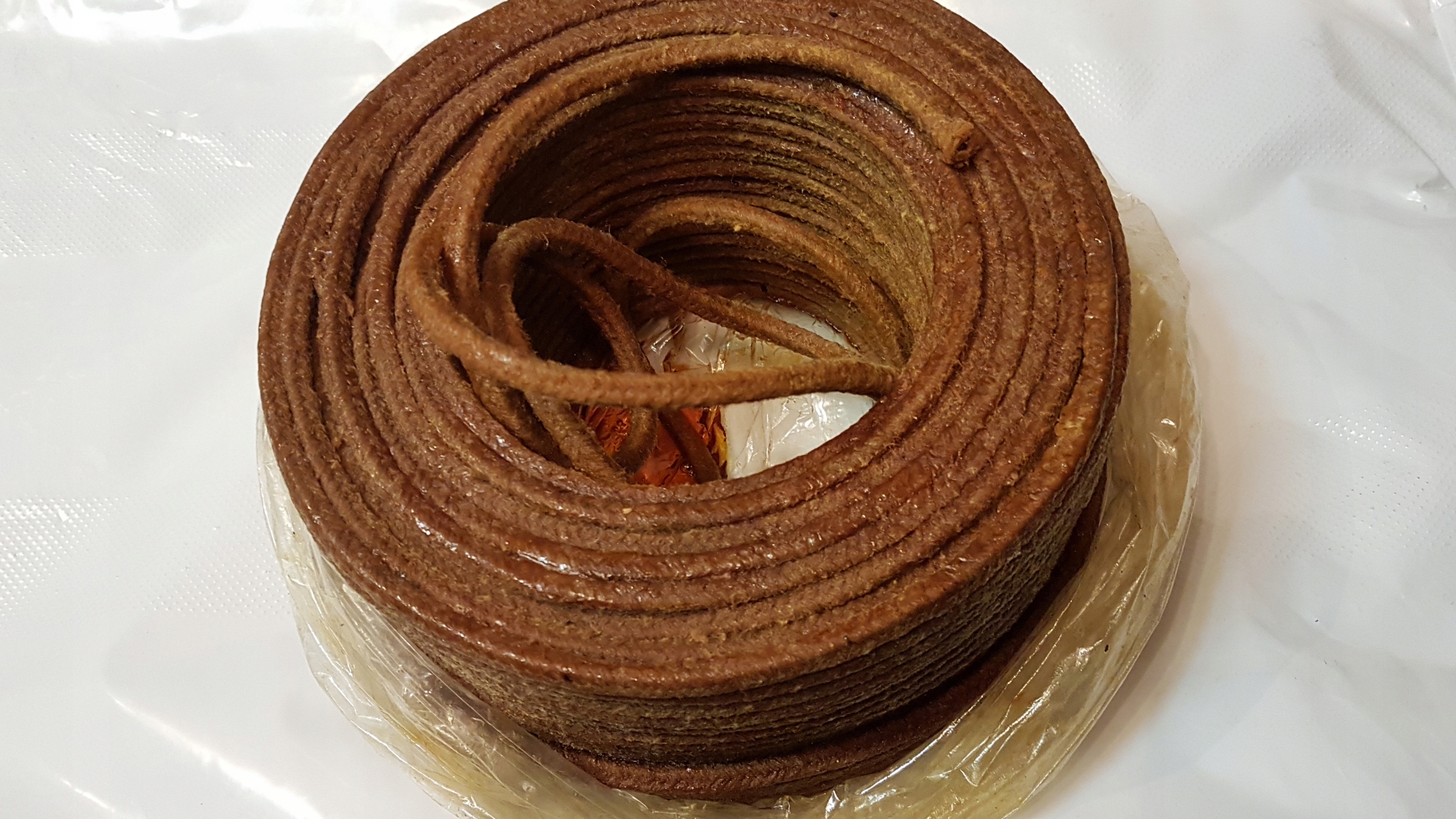 SZCZELIWO SZNUR ŁOJOWY 10X10mm-4mb DO POMP Marka inny