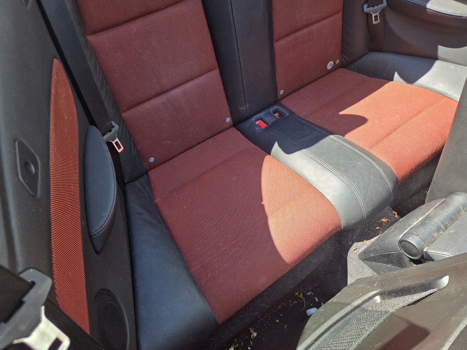 seats side BMW E88 M PAKIET