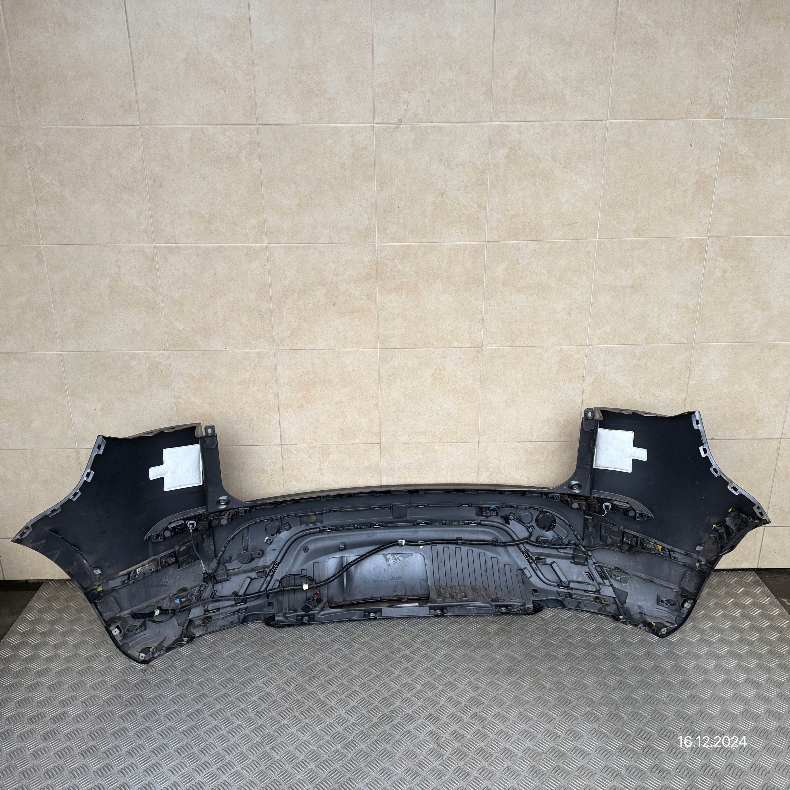 bumper rear complete LAND ROVER RANGE ROVER EVOQUE II R-DYNAMIC 4 PDC