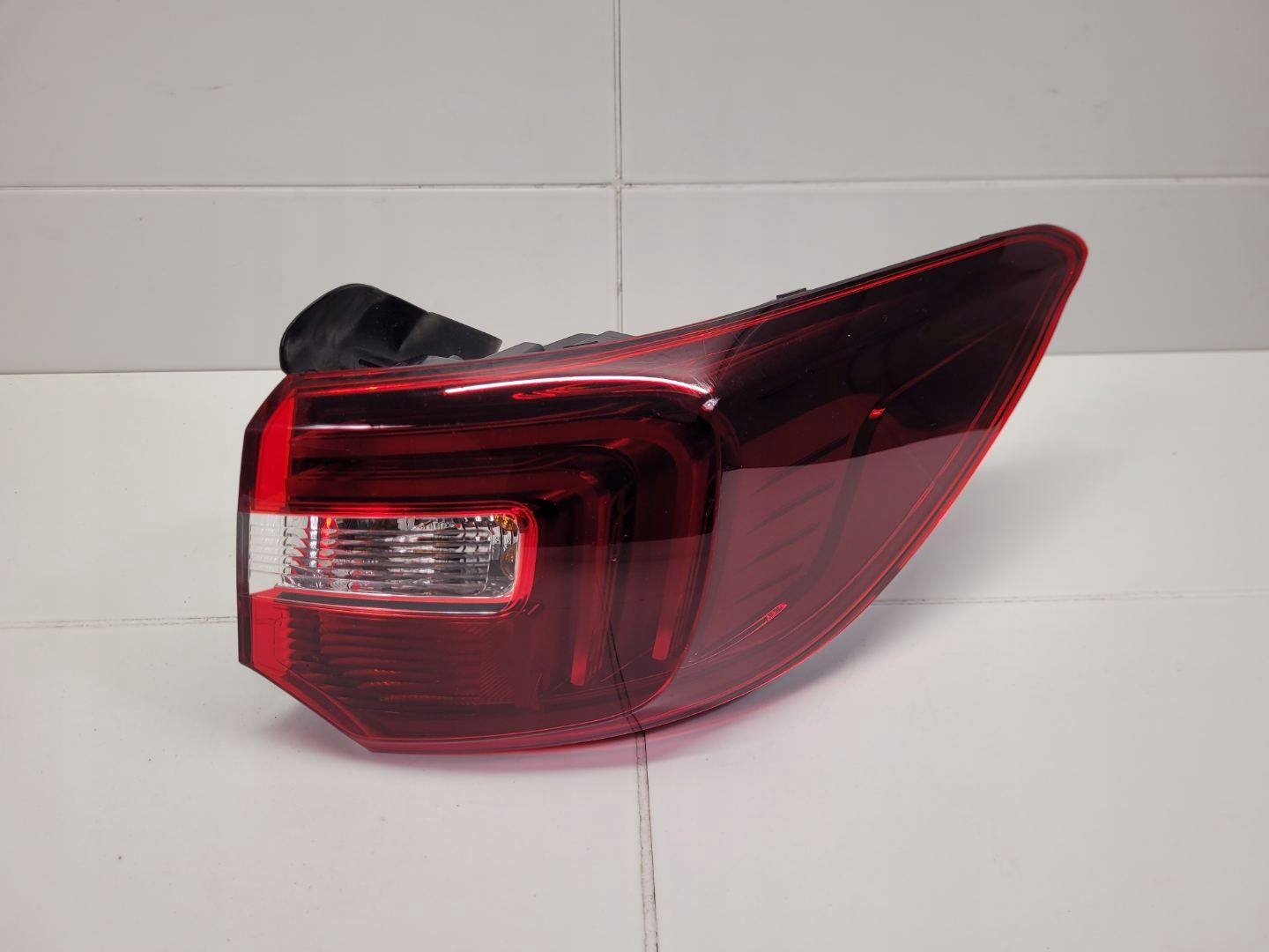 light rear right side Opel Grandland X 2019 YP00098280