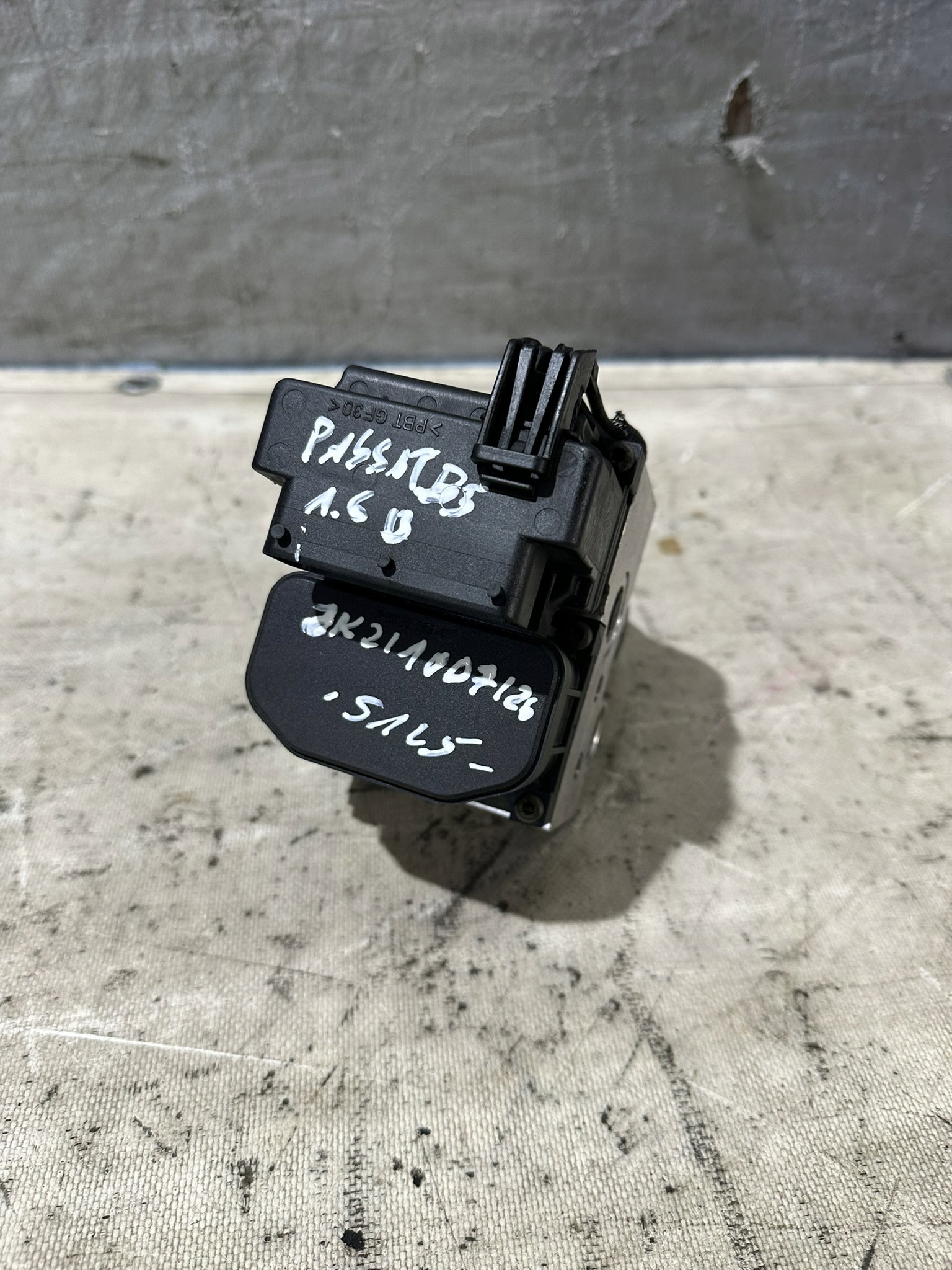 Pompa ABS VOLKSWAGEN VW PASSAT B5 1.6B 0265216559