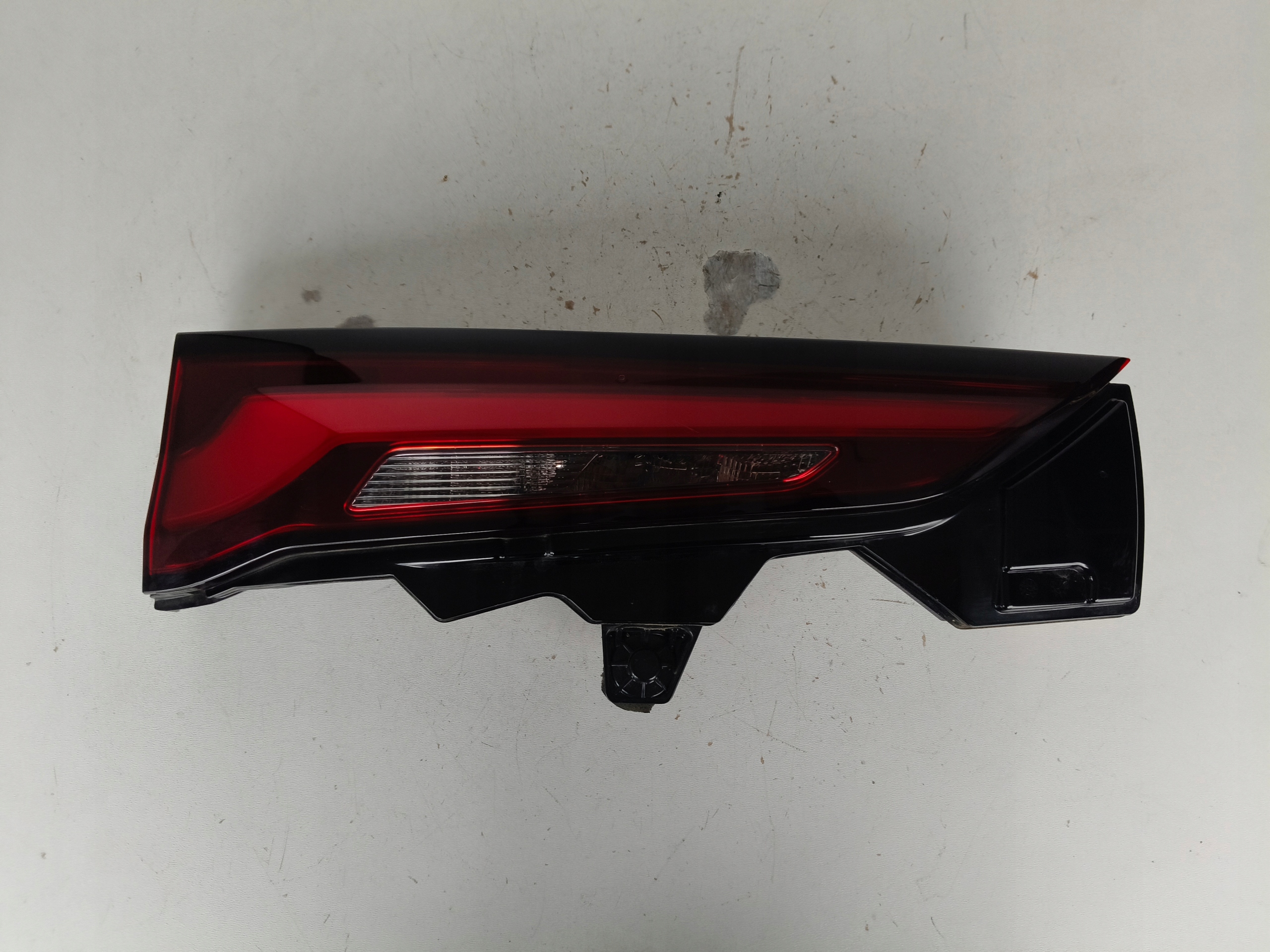 light left rear to the bonnet MAZDA CX60 22- LED