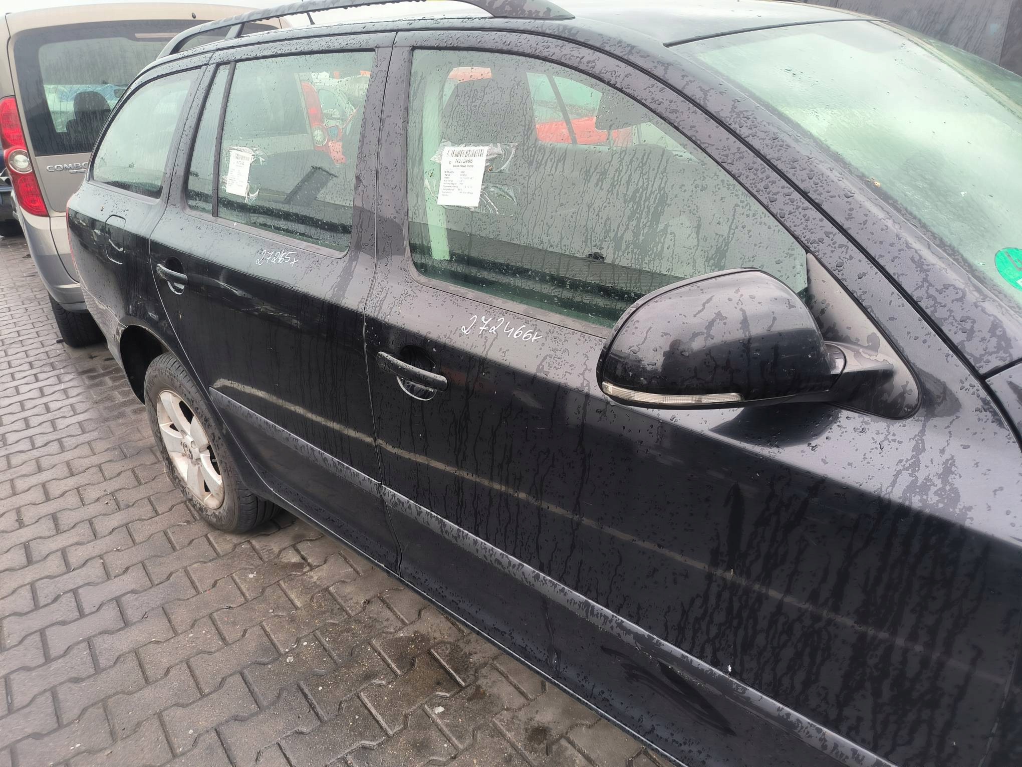 door right front LF9R SKODA OCTAVIA II LIFT