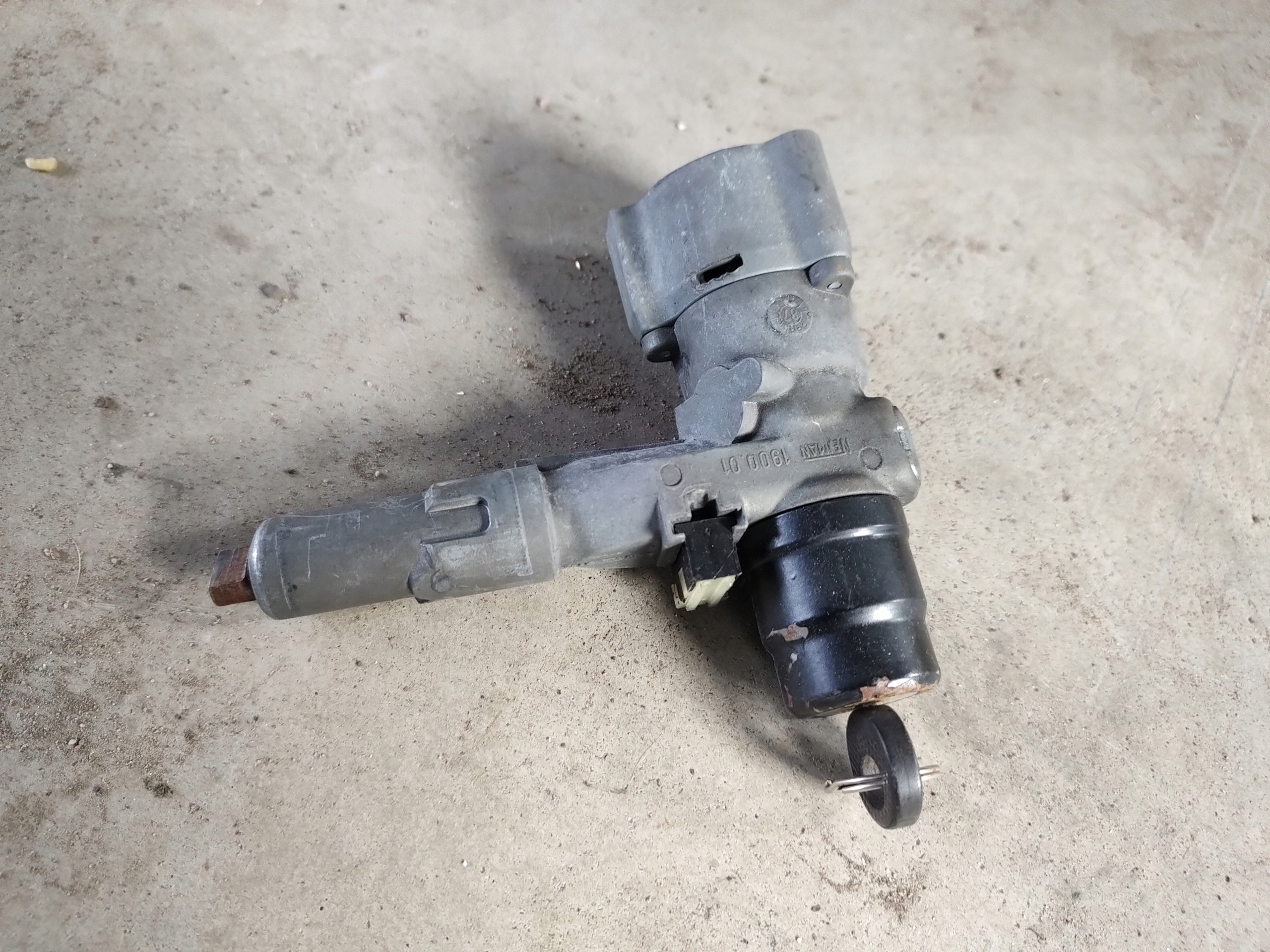 Ключ зажигания MERCEDES W201 W124