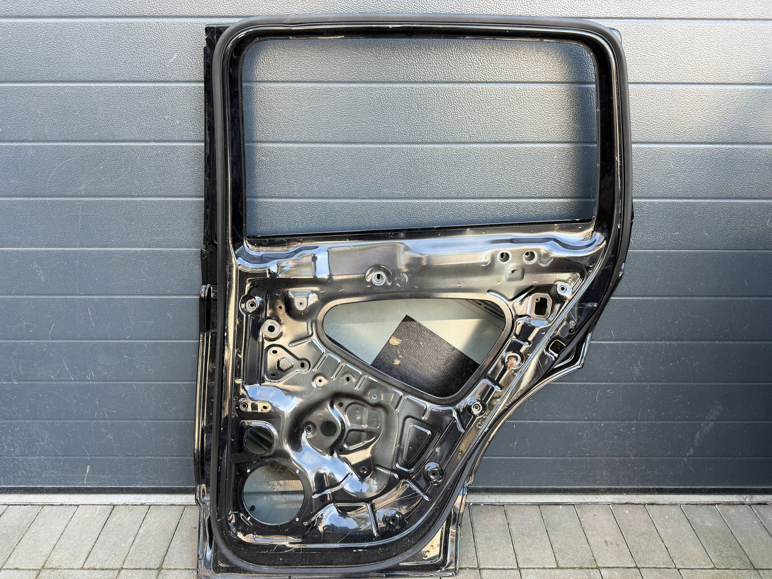 Vw Tiguan 2 II door rear part right rear. right