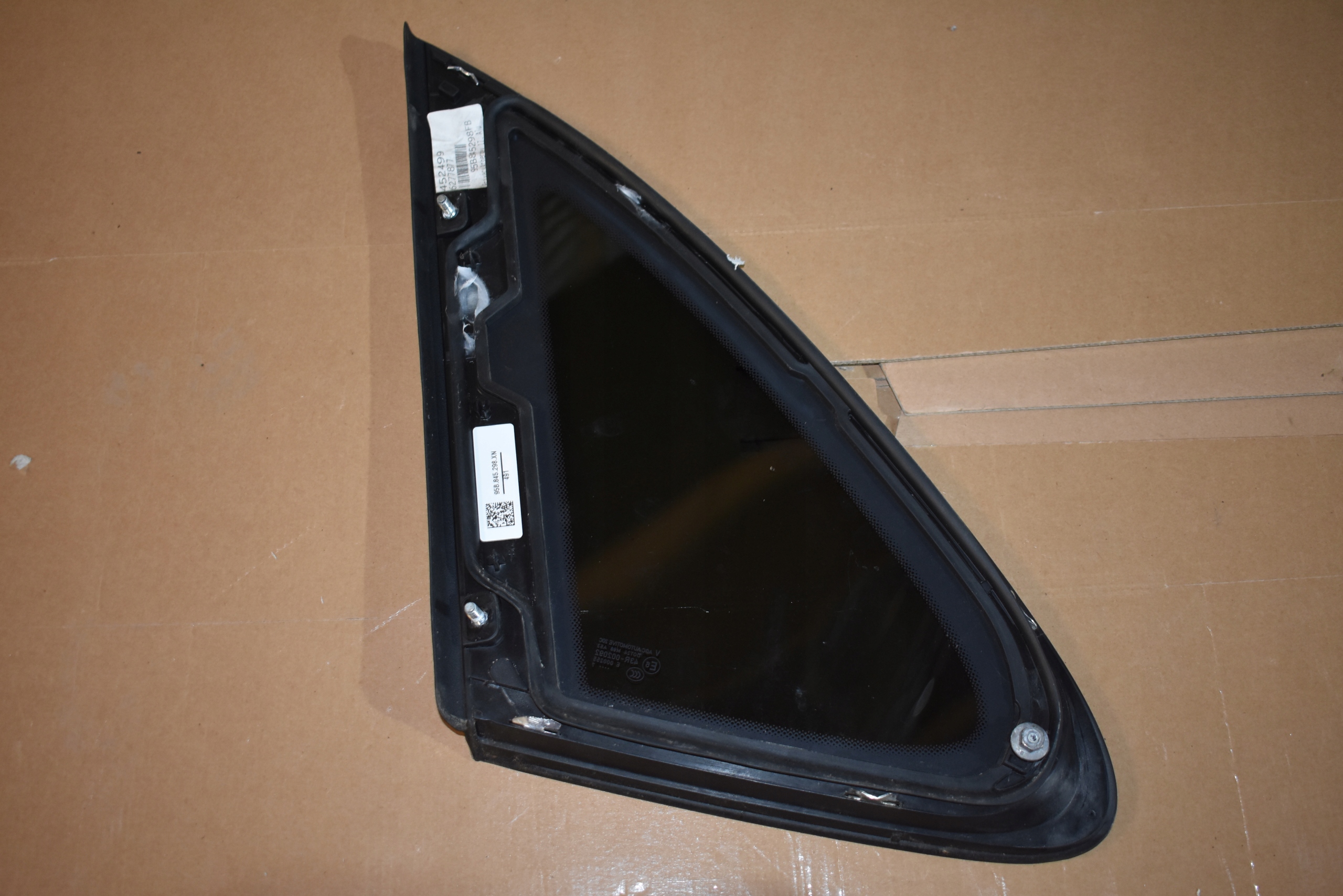 IDEALNA window bodywork rear part rear right AS3 17R PORSCHE MACAN 1