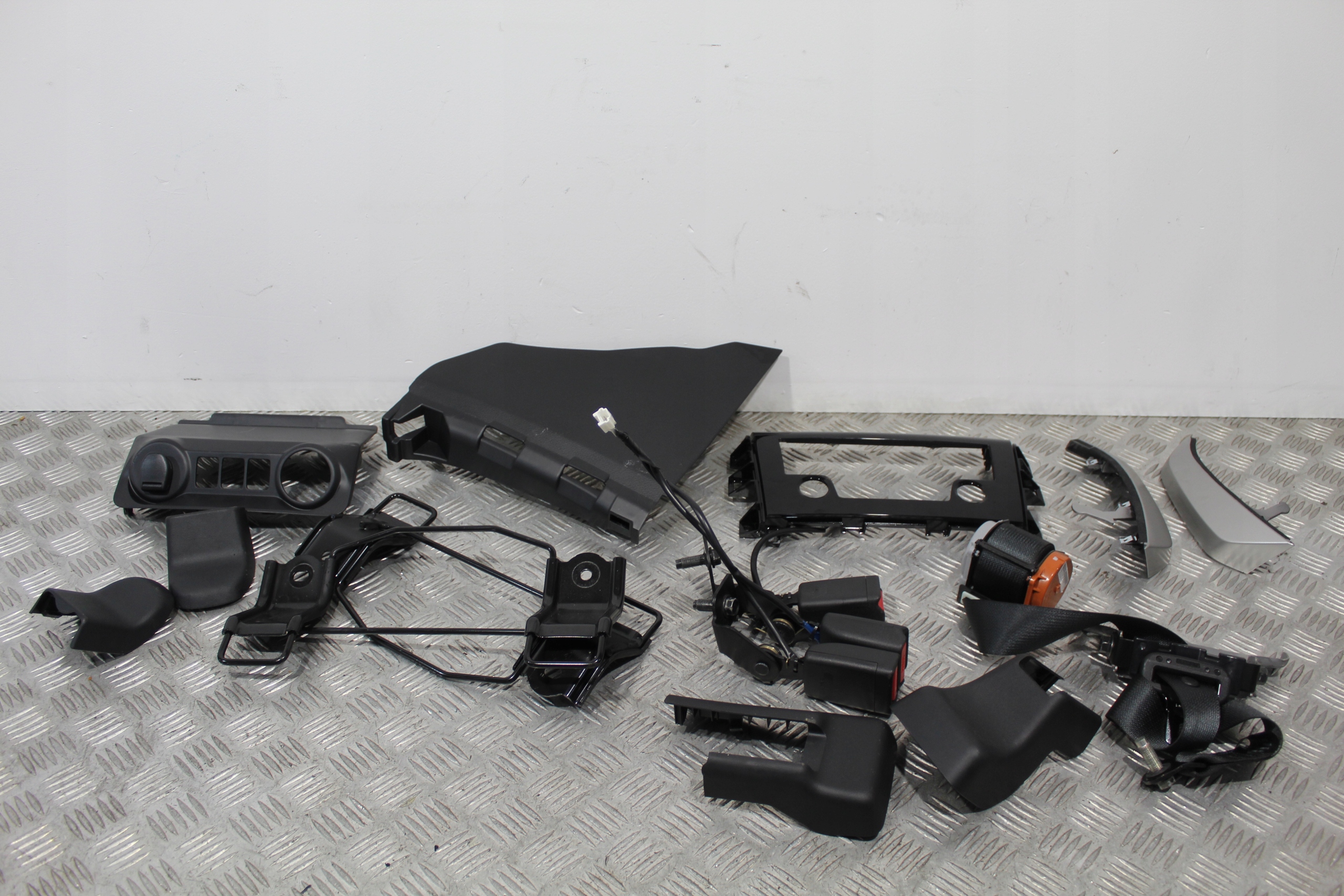 upholstery floor carpet inner RENAULT ALASKAN