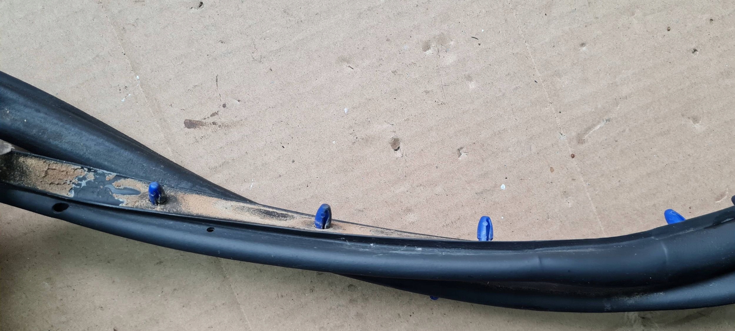 Maserati Quattroporte VI gasket rubber door left left front