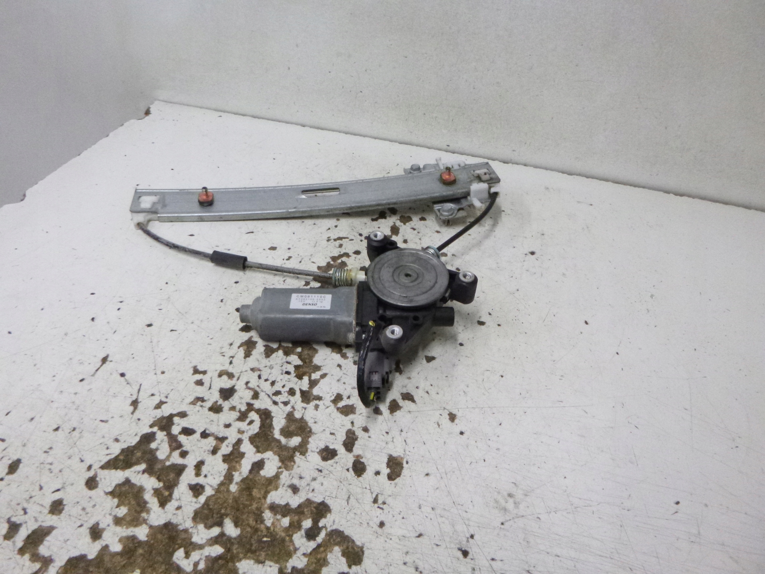 Mécanisme Vitre Arrière Gauche Mazda Tribute 2000-2007 CM091110C DENSO