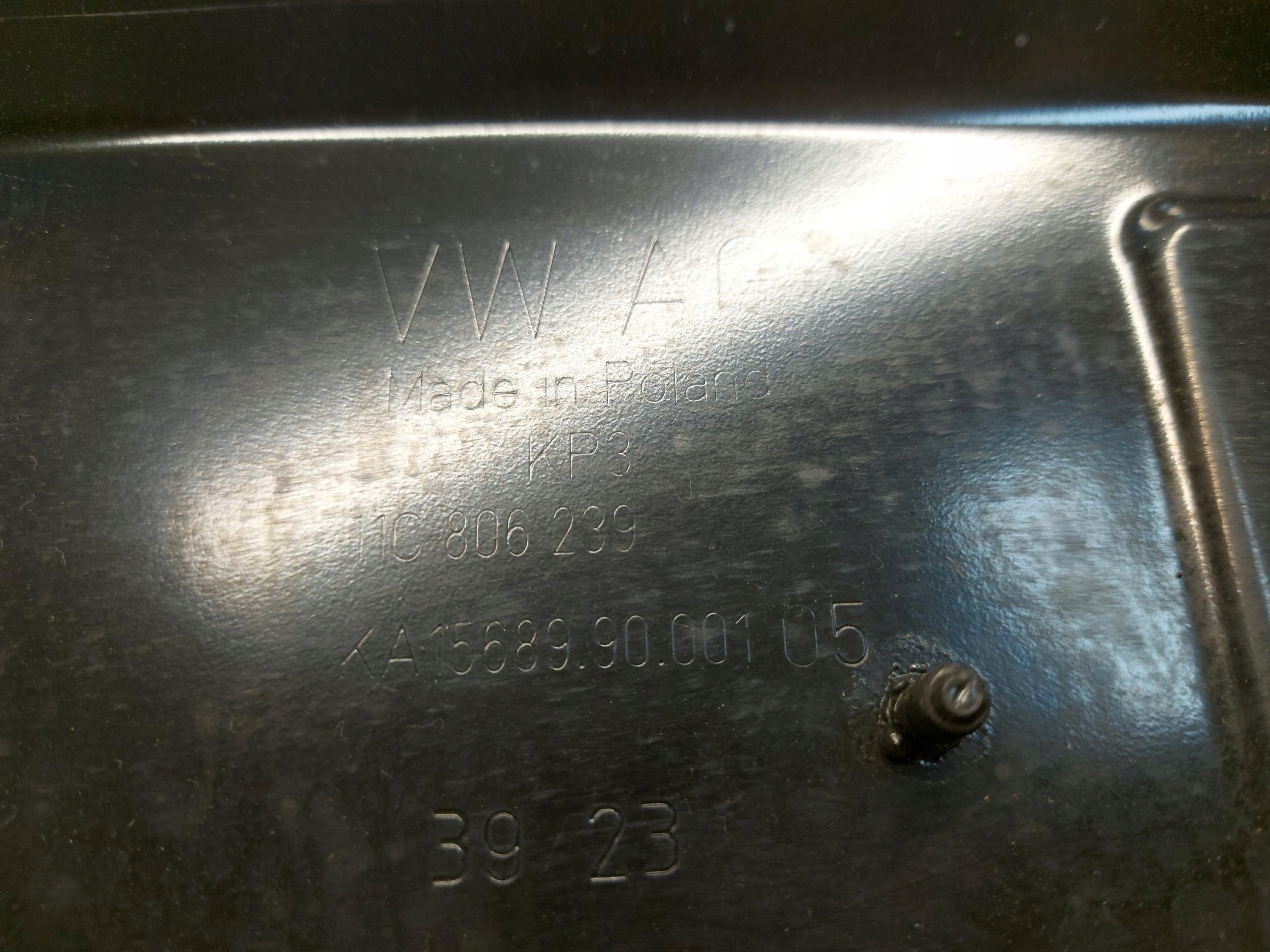 Audi Q4 40 E-TRON moulding torpedo lower metallic 11c806239