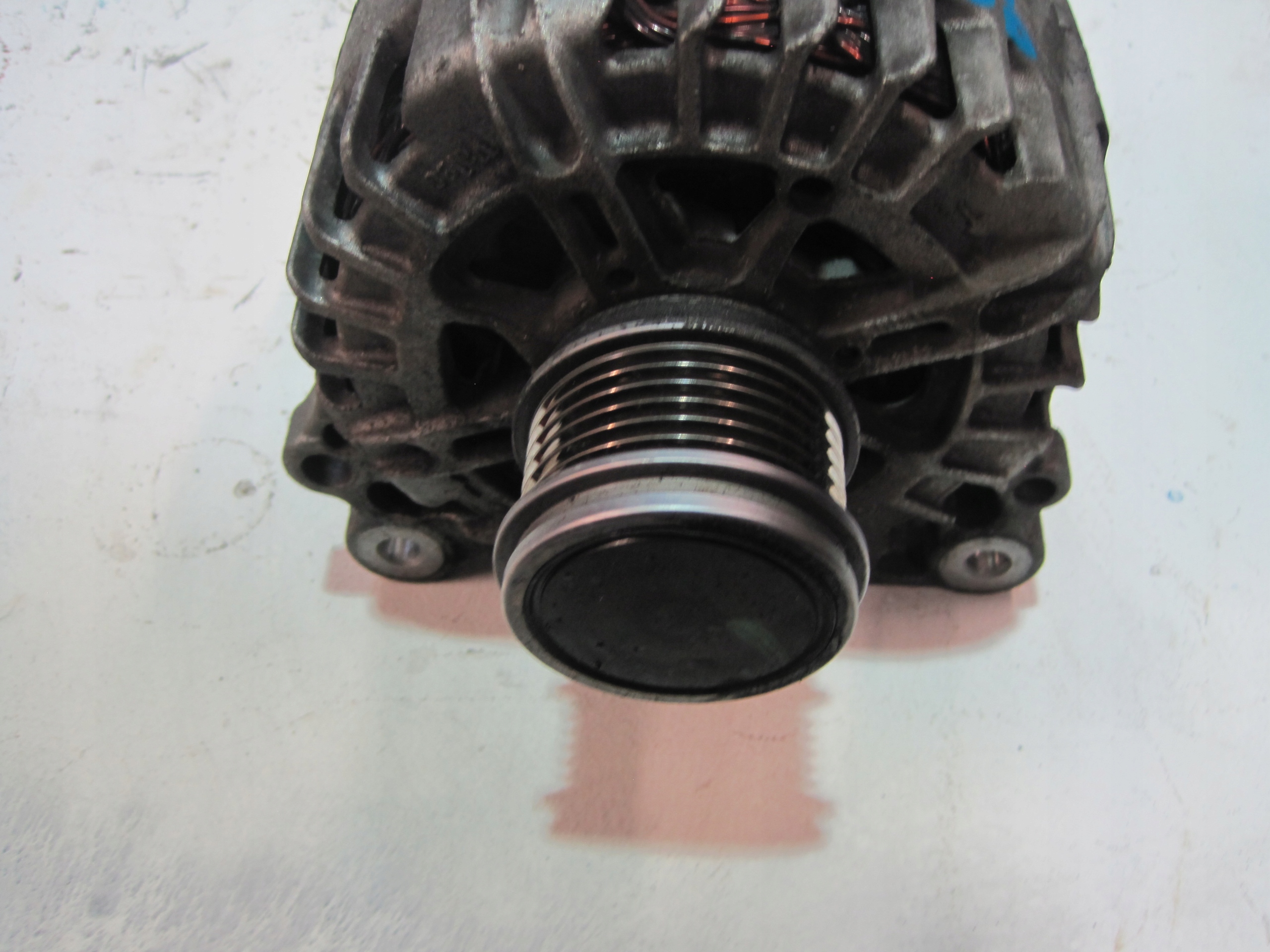 alternator VW TIGUAN 5NA 2,0D 04L903021D