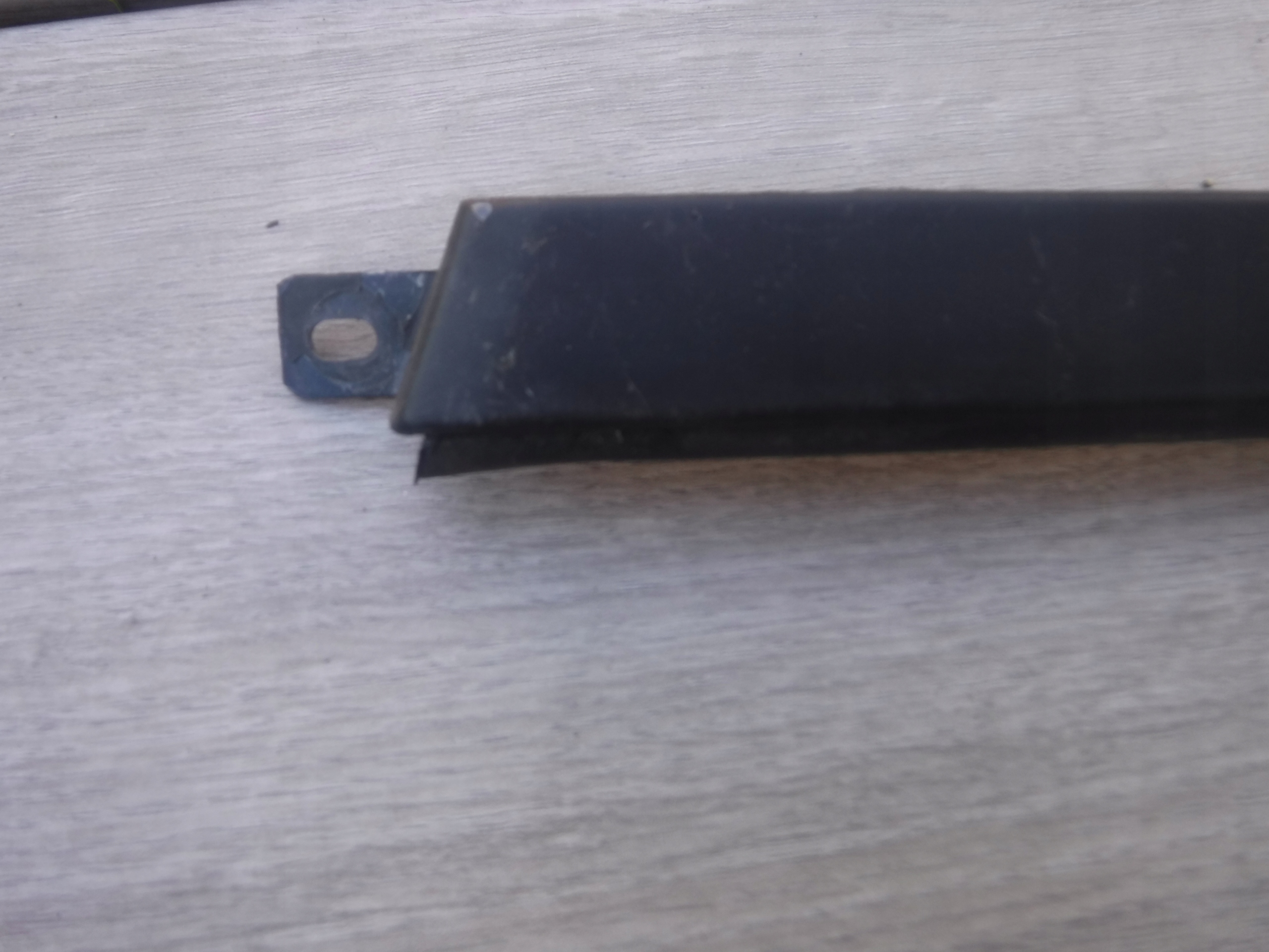 moulding below LAMPE left left front MERCEDES W140
