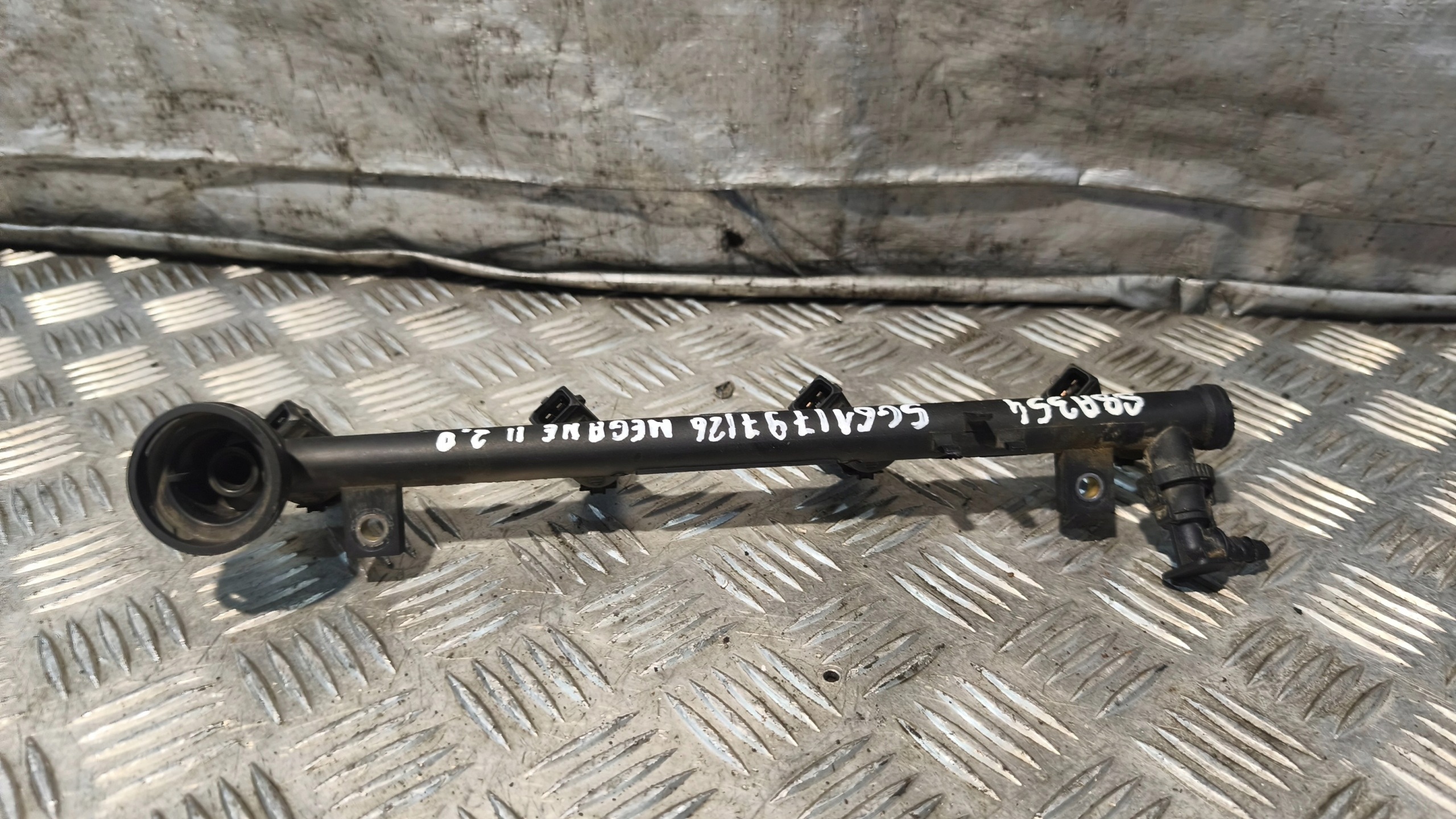Rampe injection RENAULT MEGANE 2.0B 2004r 7700112777