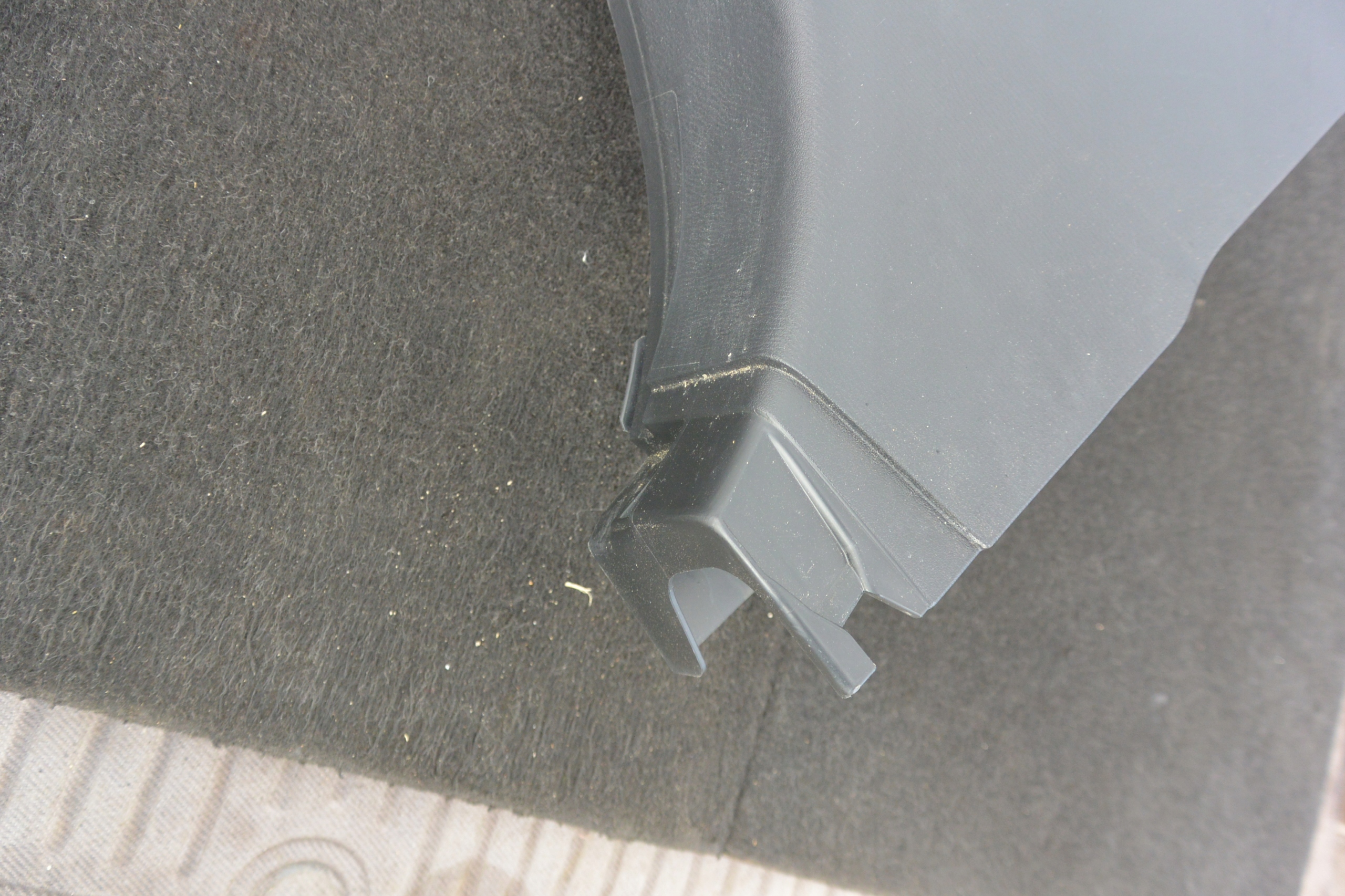 cover SLUPKA central right MAZDA CX9
