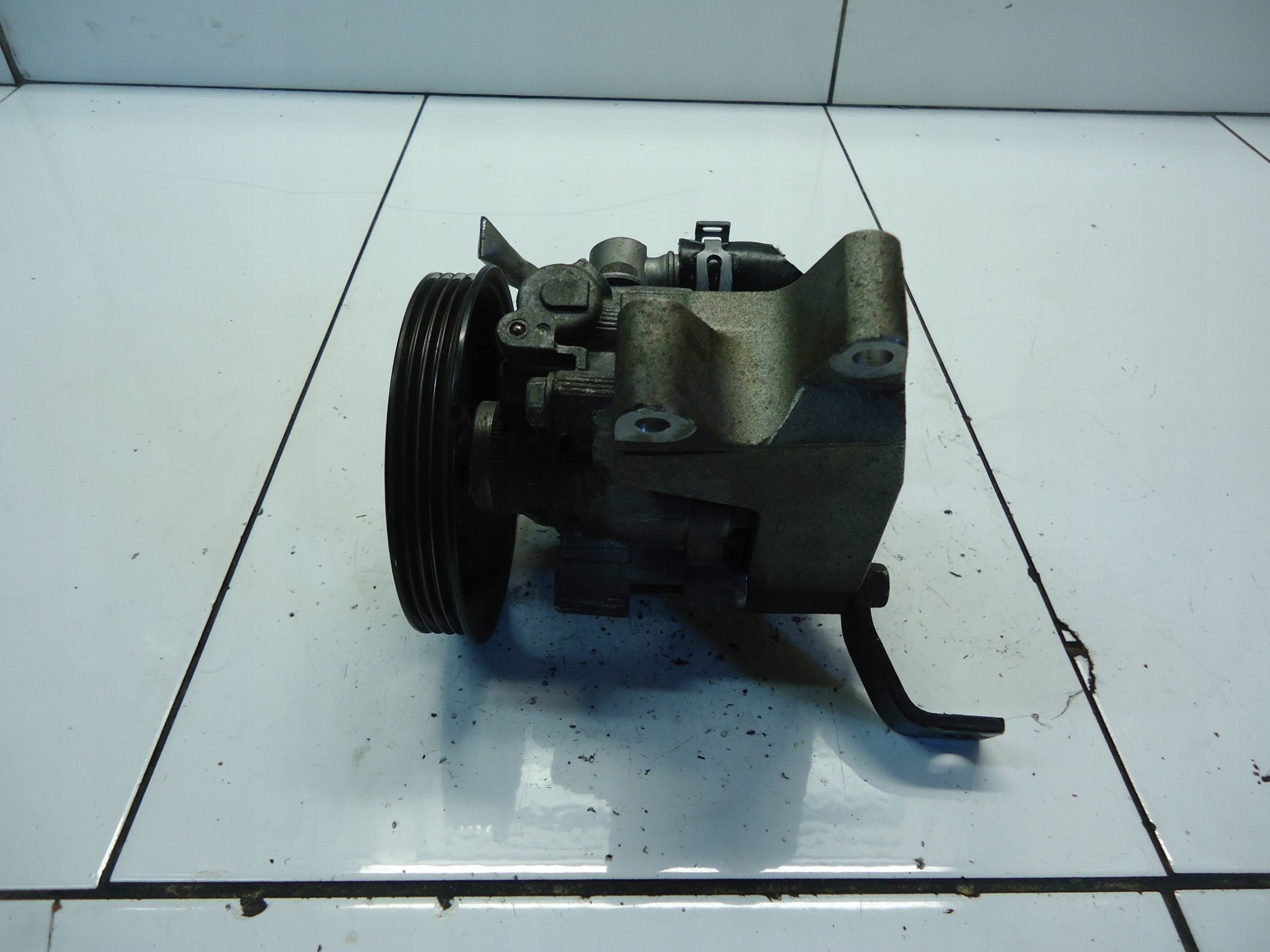 OPEL ASTRA J 1.8 A18XER servo pump 13273781