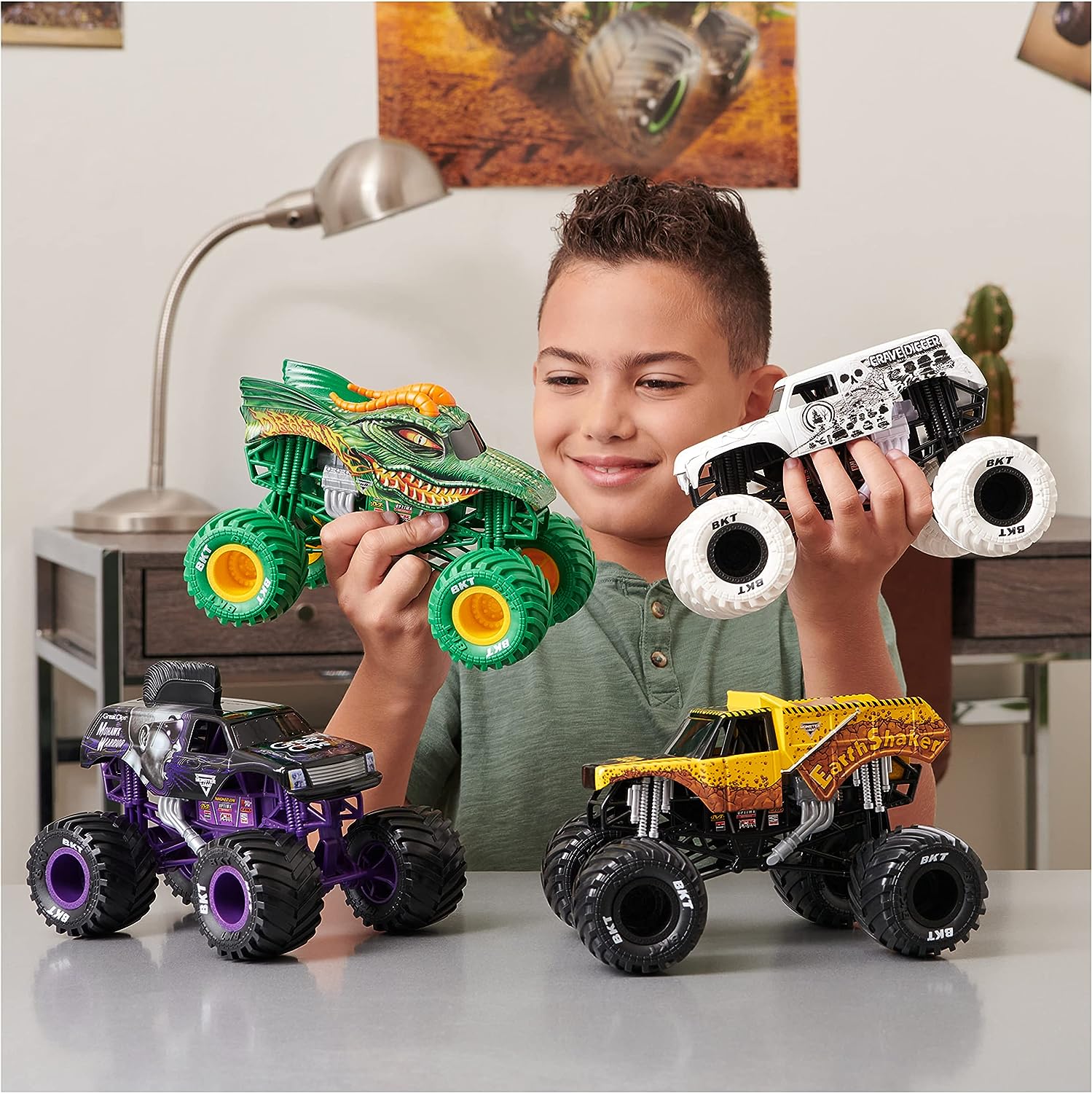 Monster Jam, Oficjalny pojazd Megalodon Monster Tr Model x