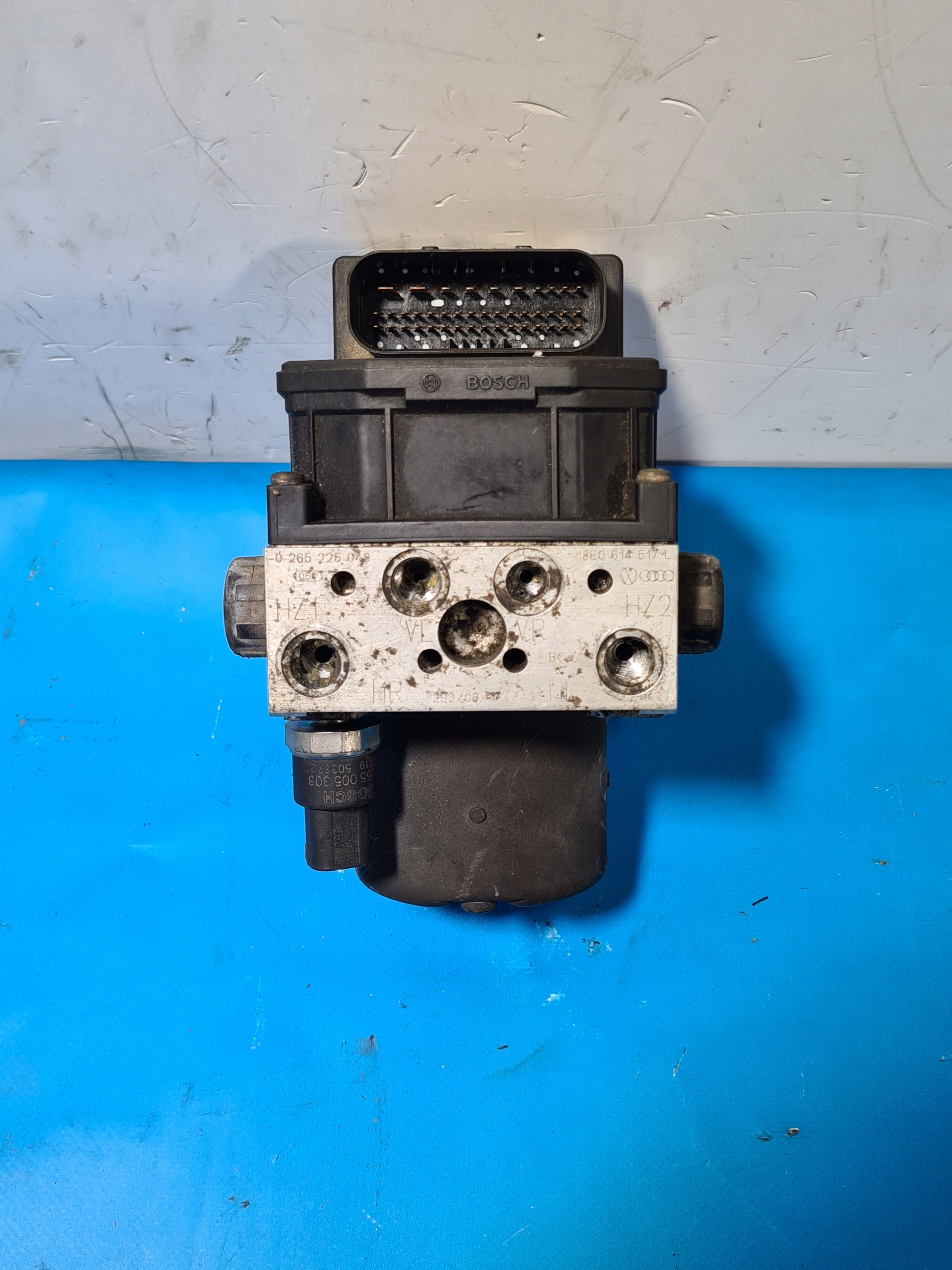 POMPA ABS AUDI A4 B6 1.9 TDI 8E0614517L