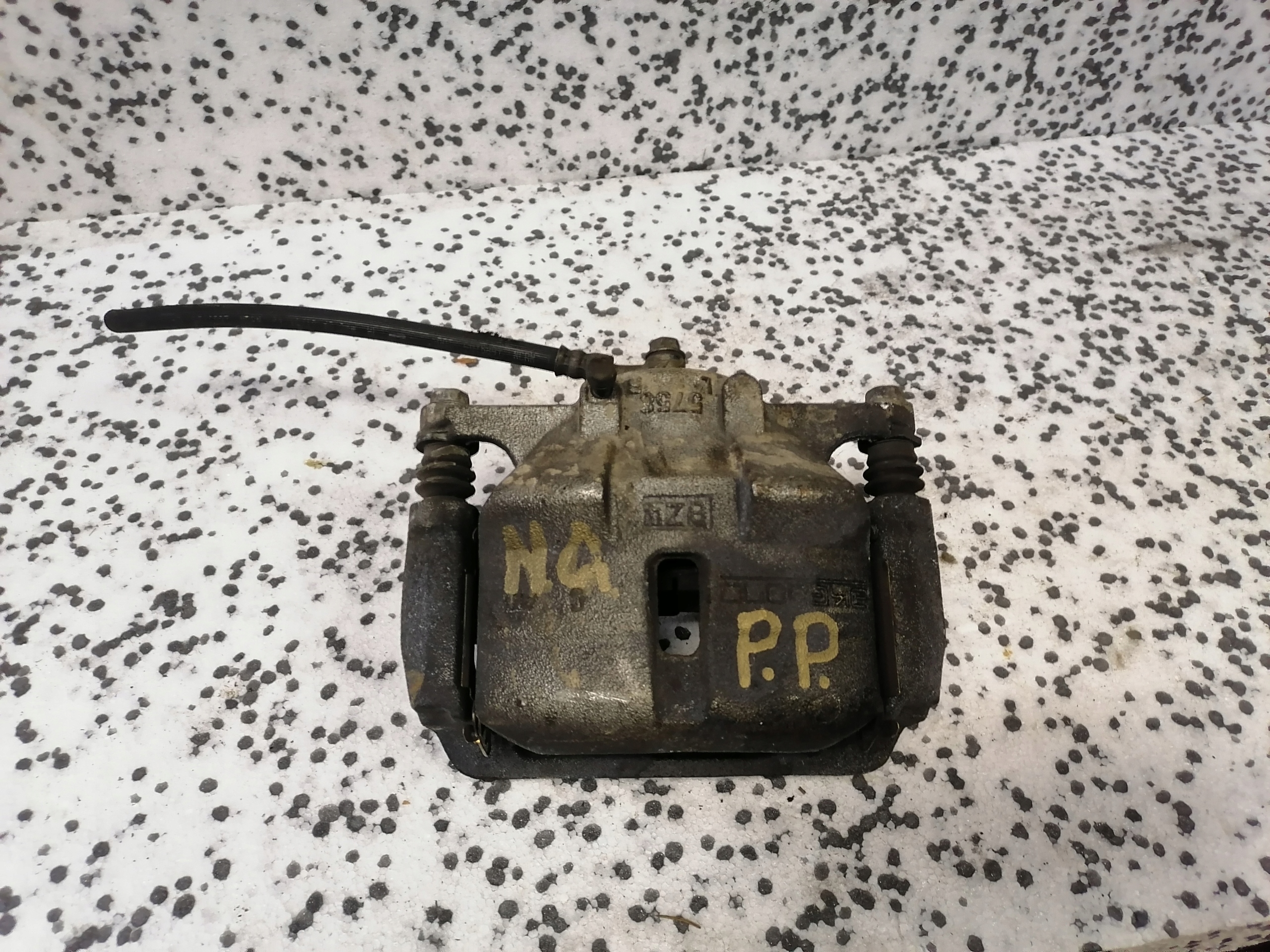 Тормозной суппорт правый передний QASHQAI J11 19r