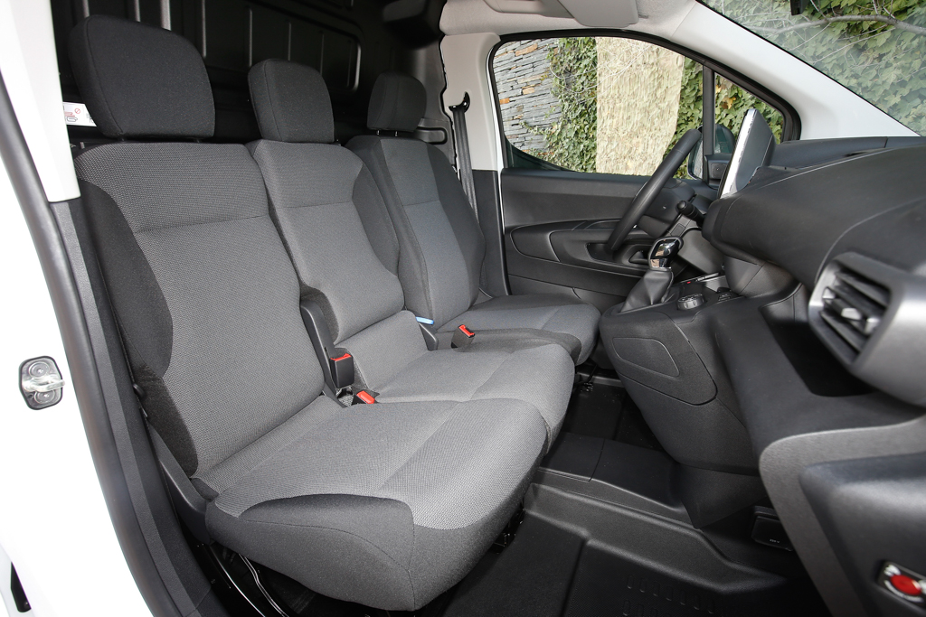 Citroen Berlingo 3 osoby od 2019 pokrowce NA MIARĘ Model tm