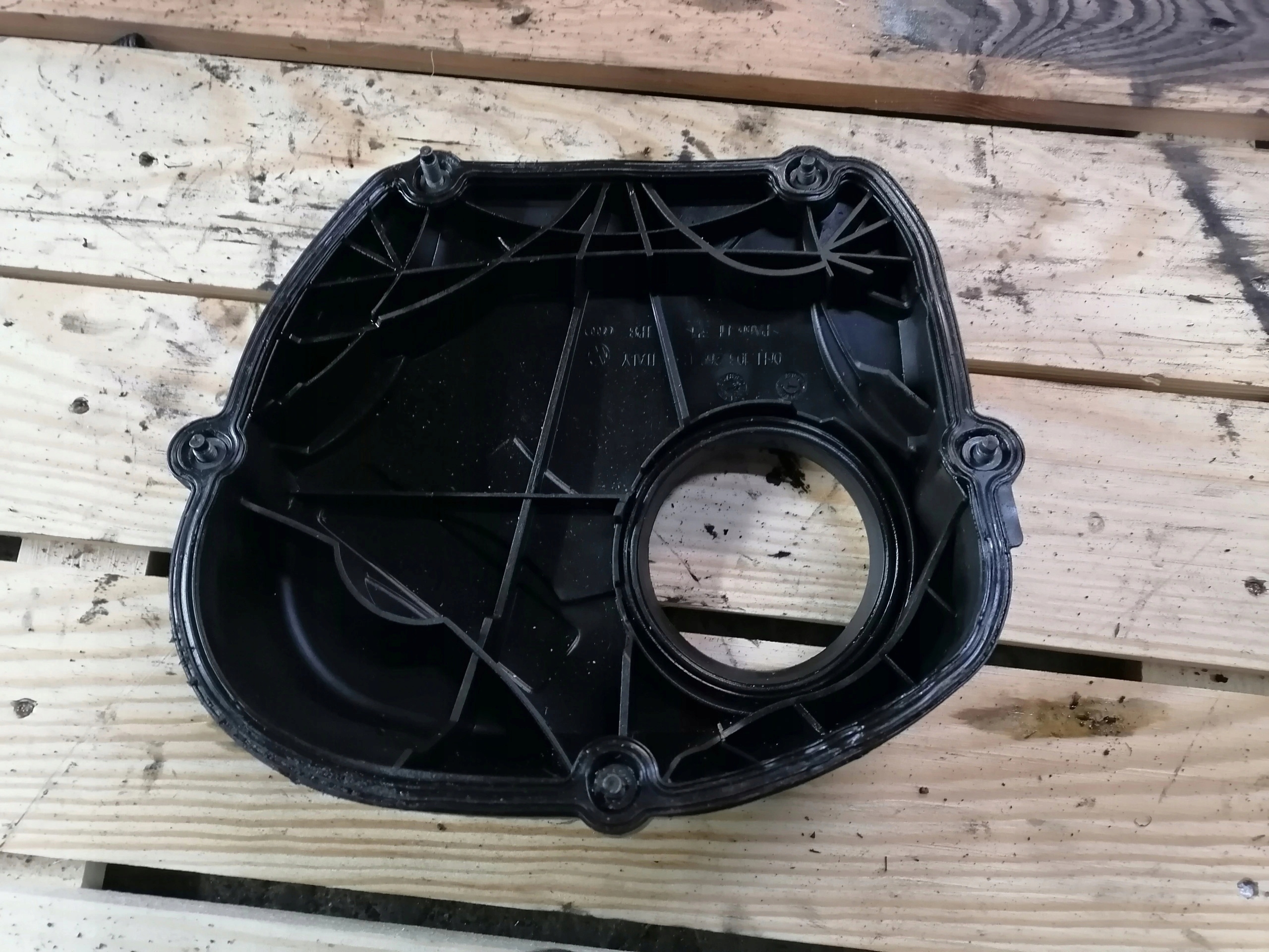 Couvercle de la distribution AUDI VOLKSWAGEN AUDI SEAT 1.8